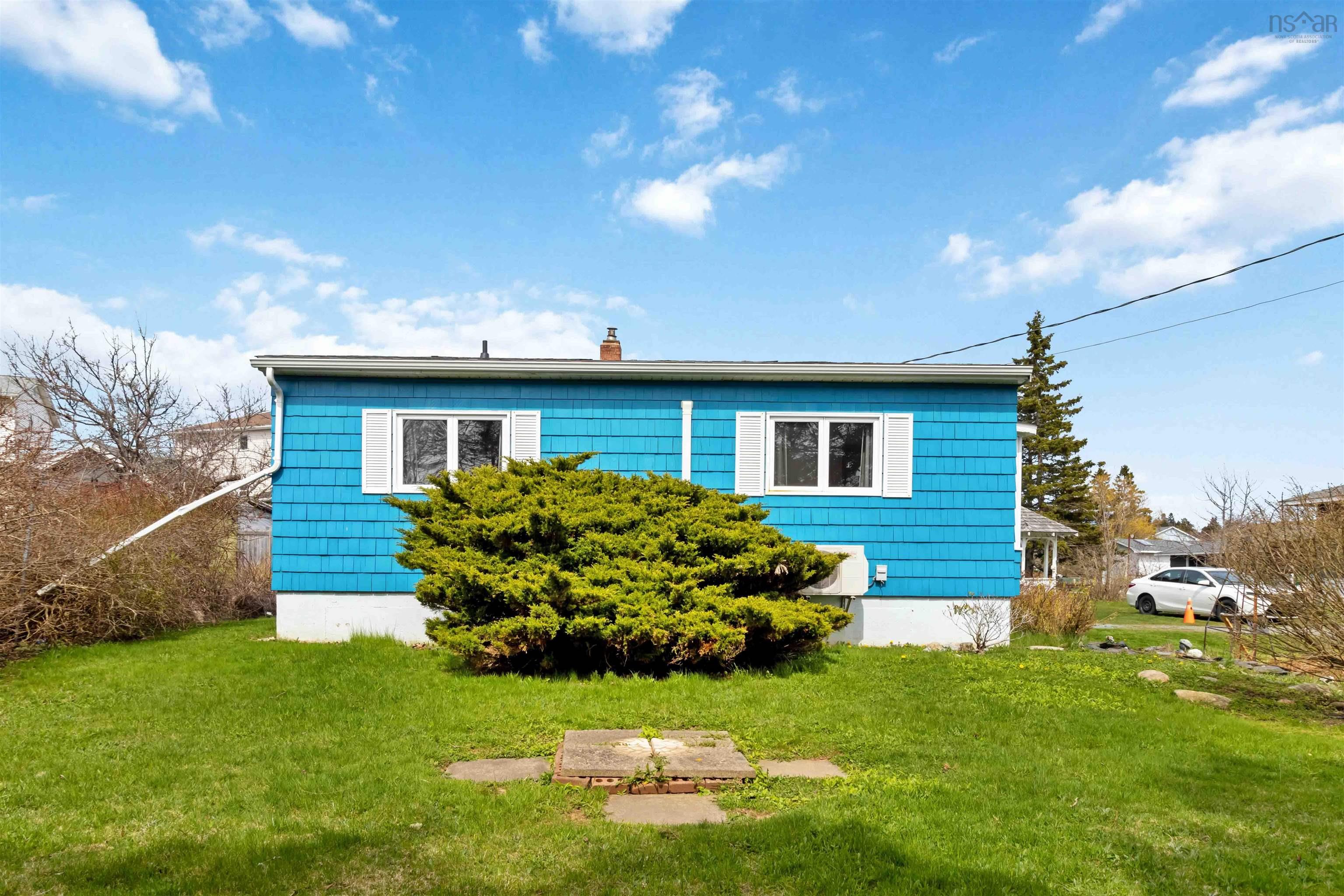 $353,000.00: 1996 Shore Road Road, Eastern Passage