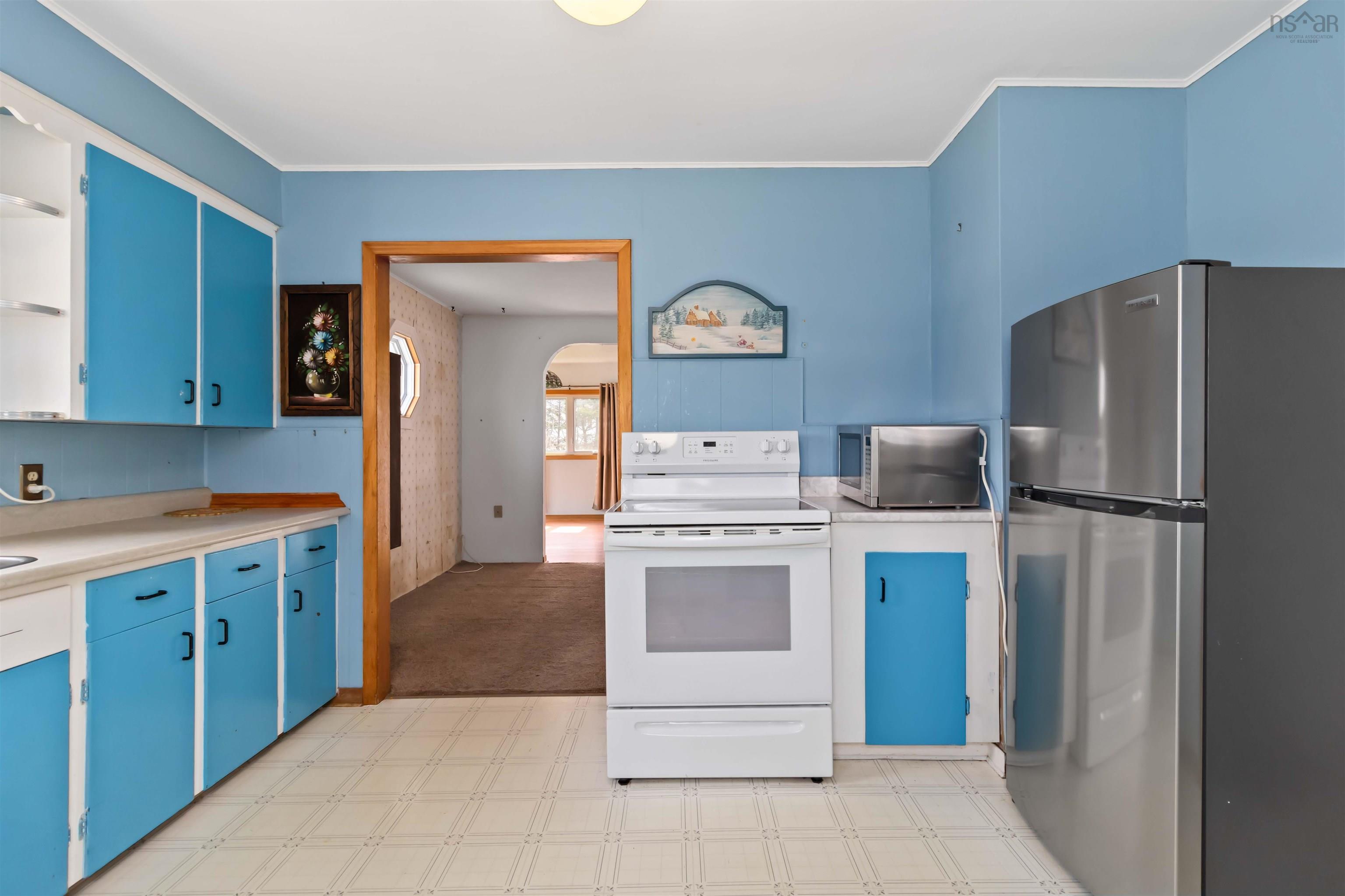 $353,000.00: 1996 Shore Road Road, Eastern Passage