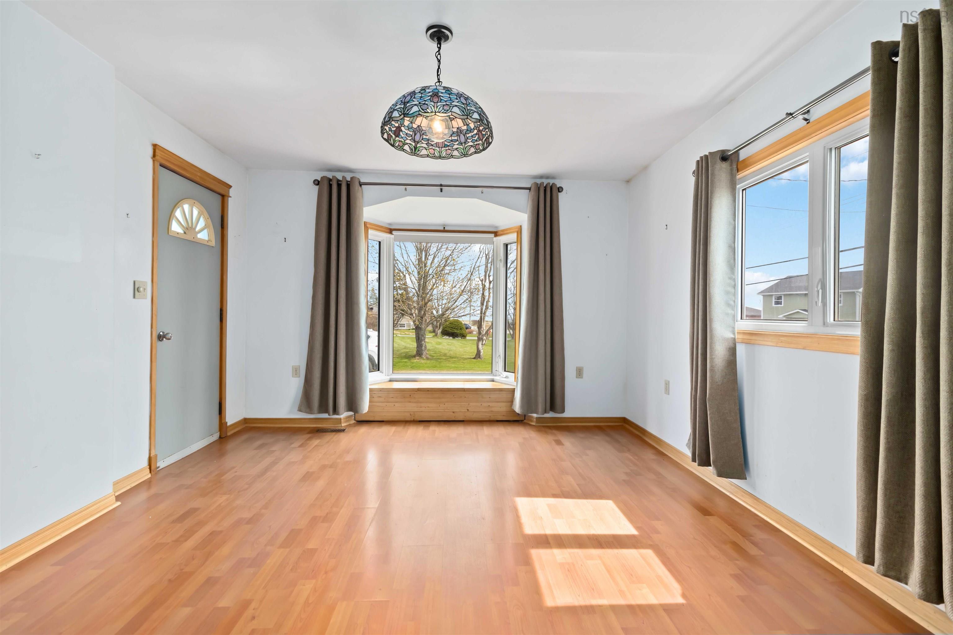 $353,000.00: 1996 Shore Road Road, Eastern Passage