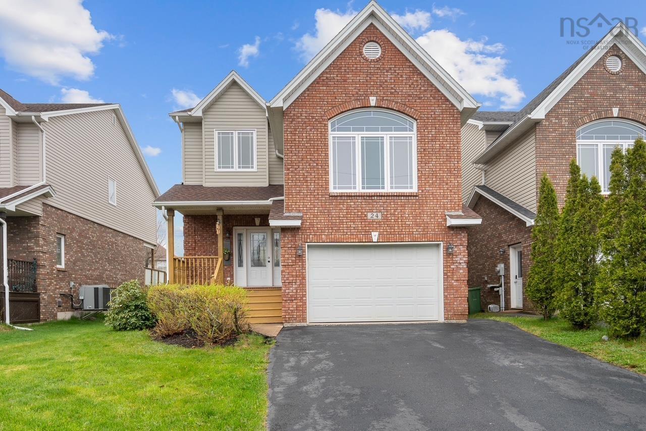 $824,900.00: 24 Haystead Ridge, Bedford