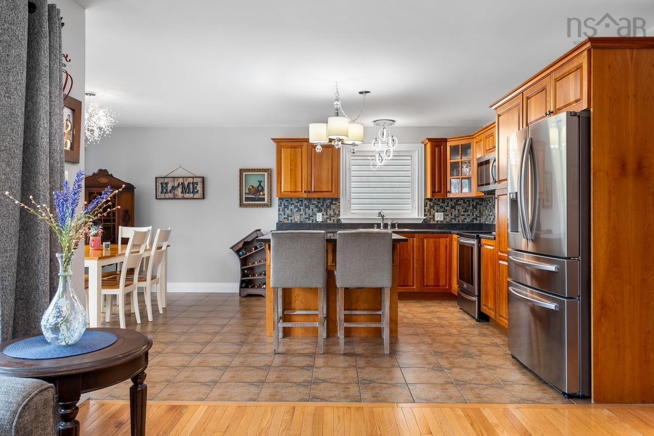 $824,900.00: 24 Haystead Ridge, Bedford