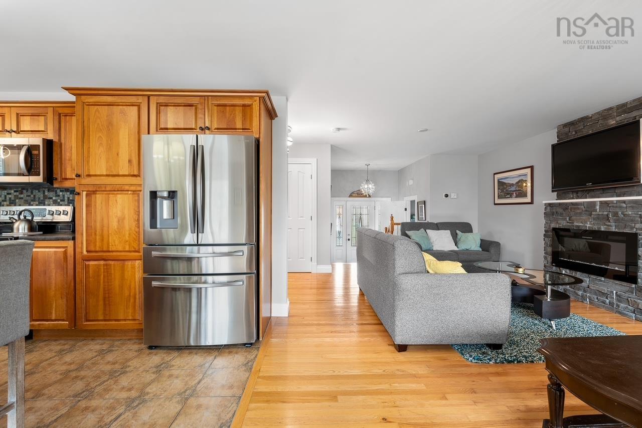 $824,900.00: 24 Haystead Ridge, Bedford