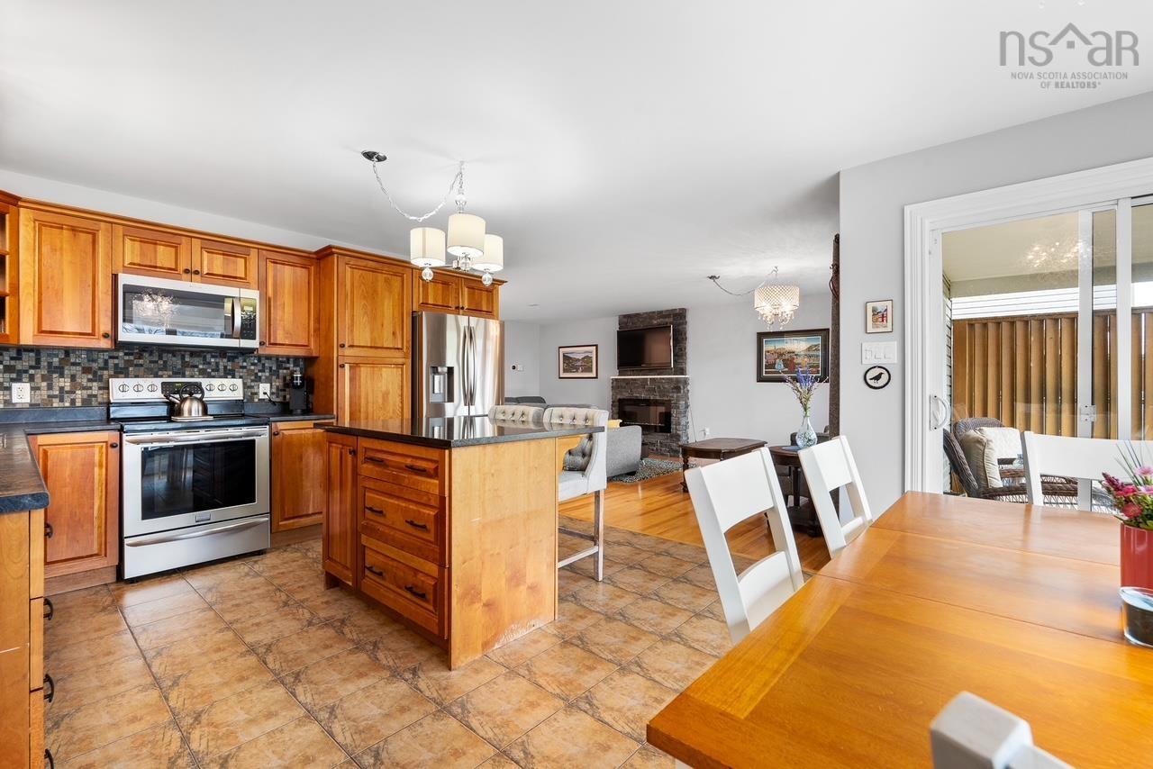 $824,900.00: 24 Haystead Ridge, Bedford