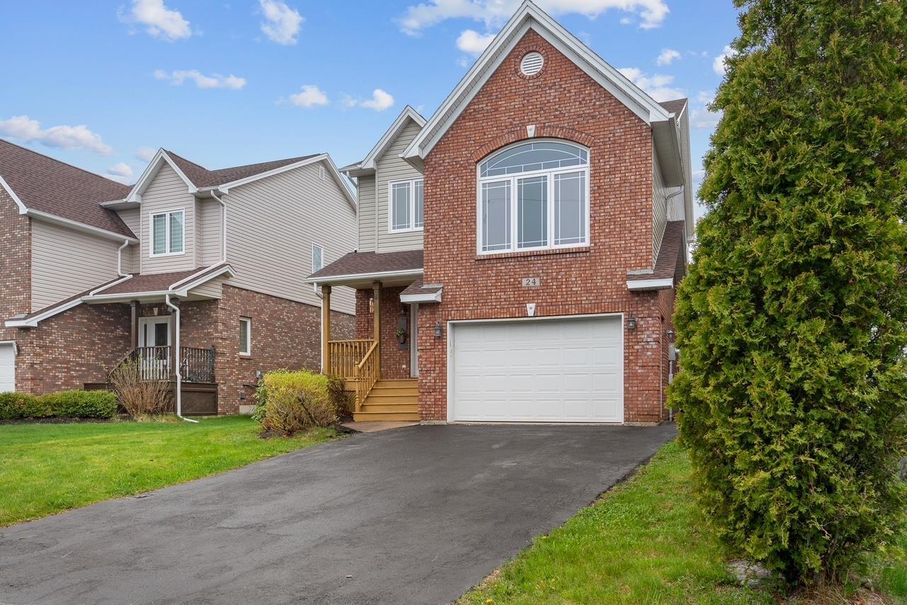 $824,900.00: 24 Haystead Ridge, Bedford