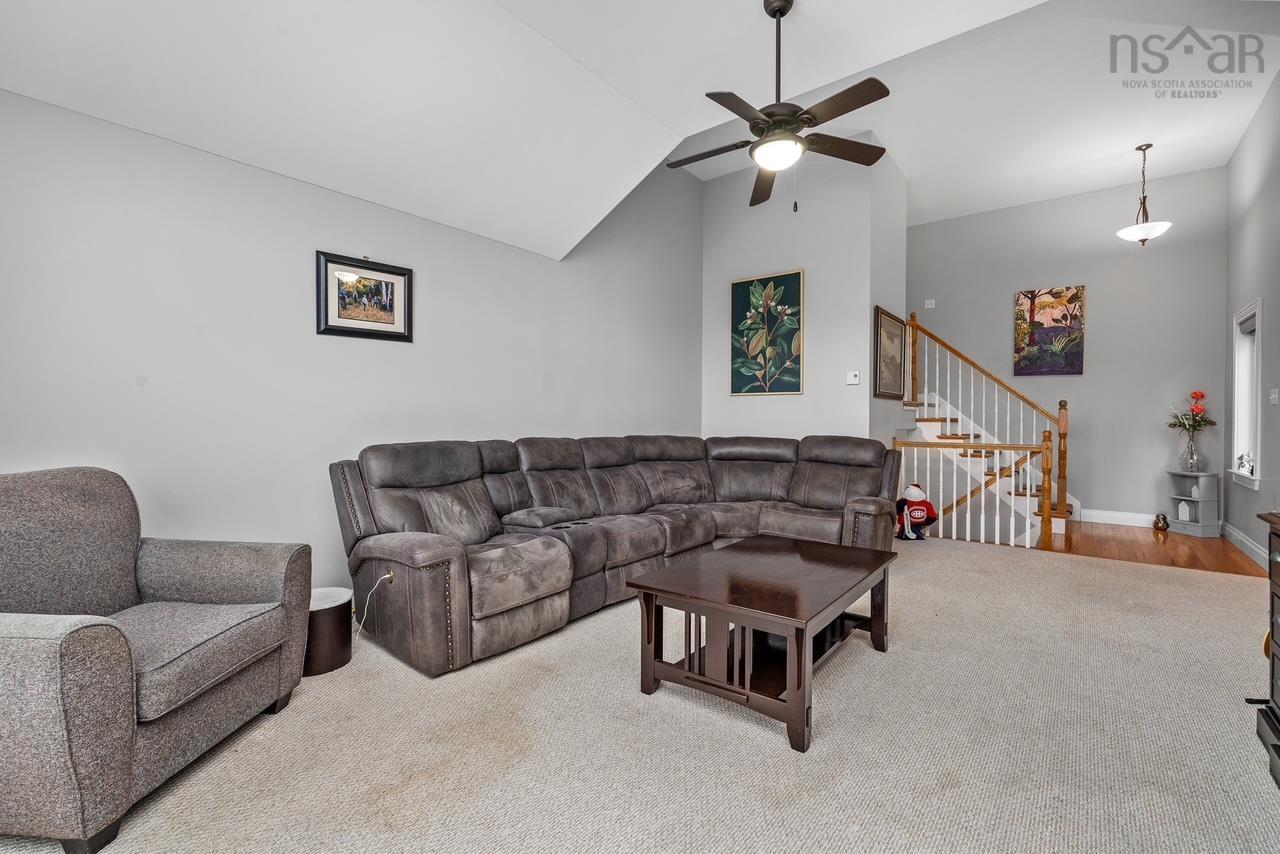 $824,900.00: 24 Haystead Ridge, Bedford