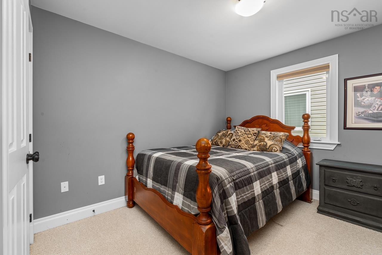 $824,900.00: 24 Haystead Ridge, Bedford