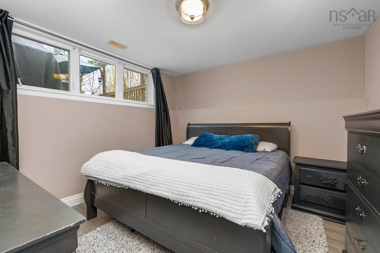$824,900.00: 24 Haystead Ridge, Bedford