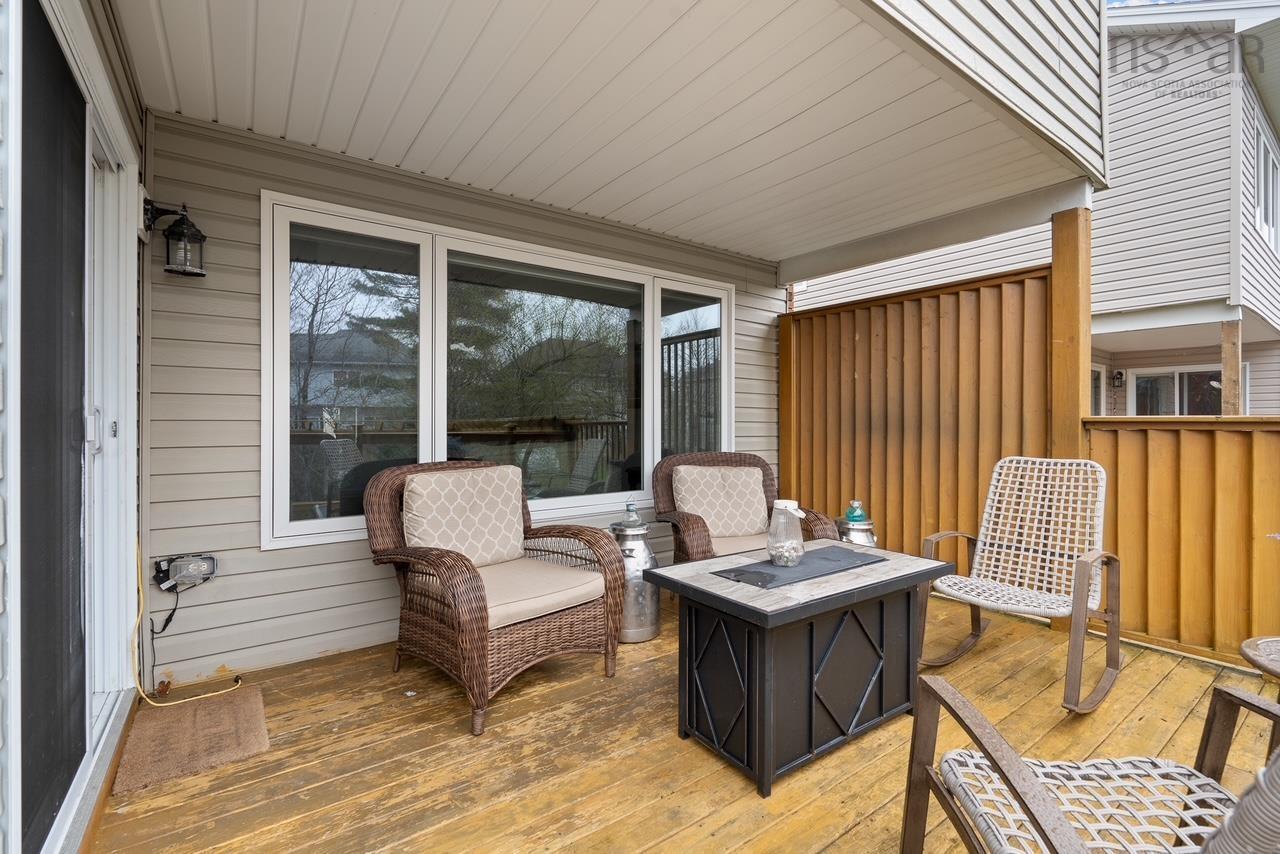 $824,900.00: 24 Haystead Ridge, Bedford
