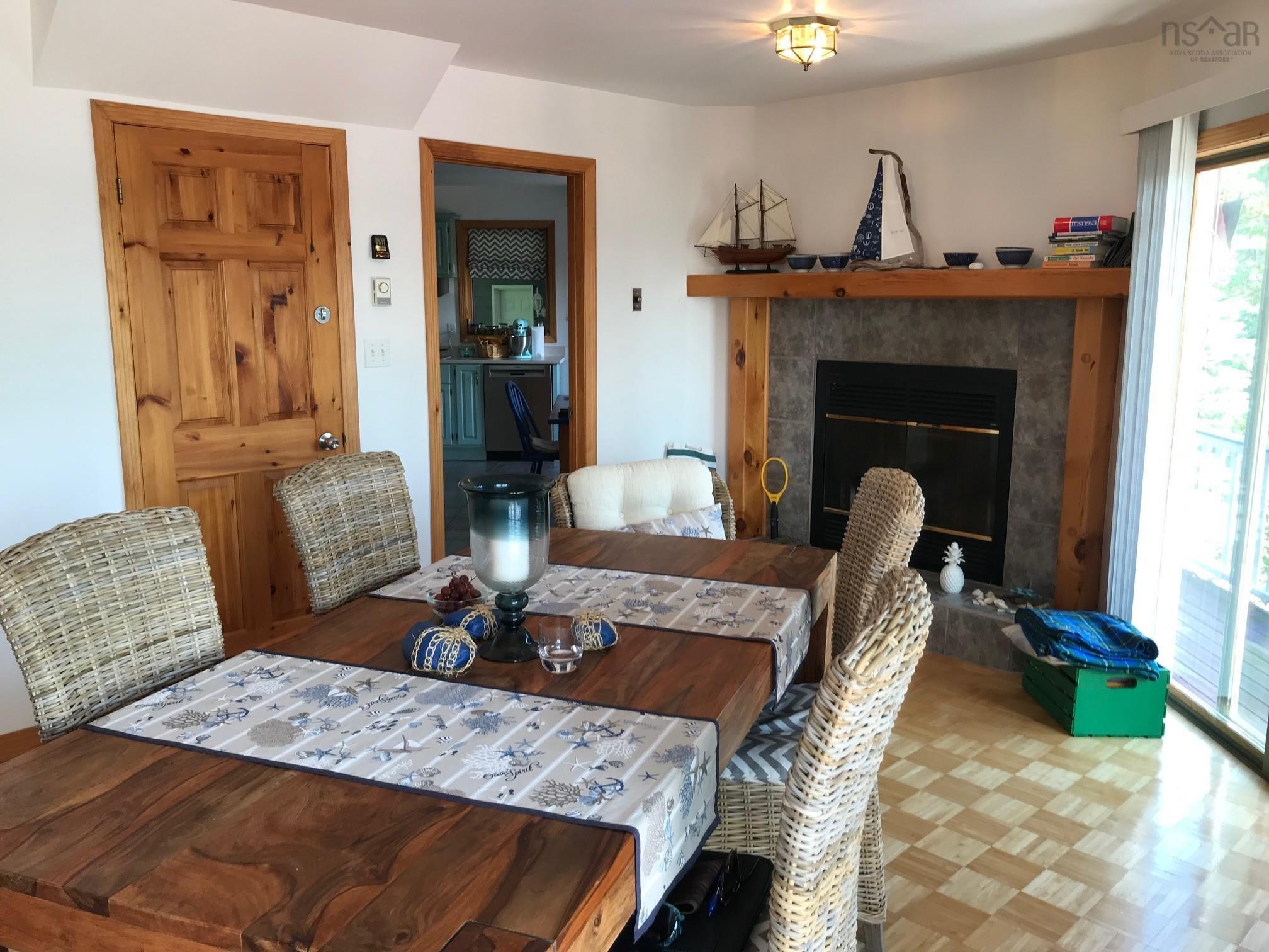 $880,000.00: 765 Shad Point Parkway, Blind Bay