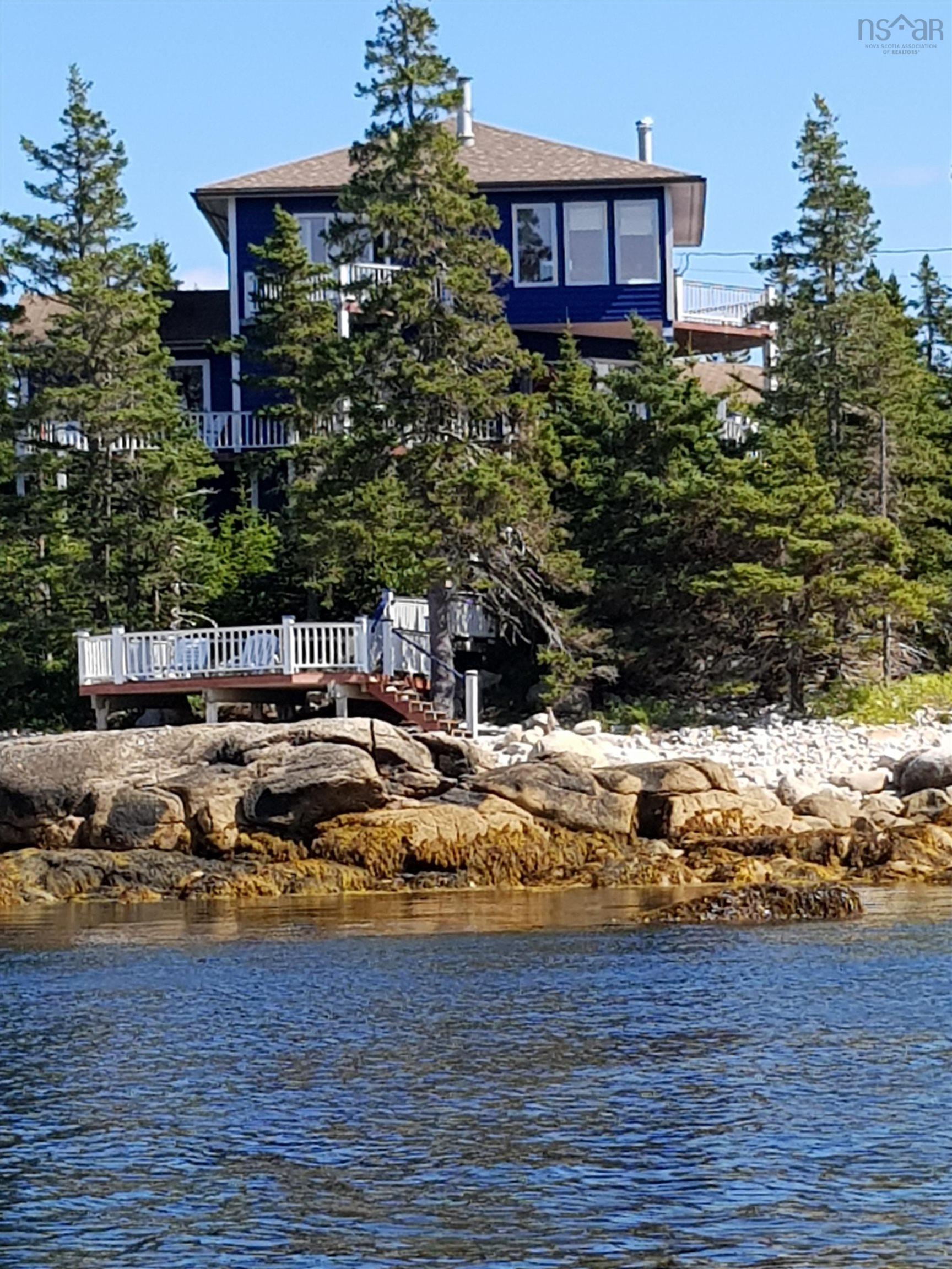 $880,000.00: 765 Shad Point Parkway, Blind Bay