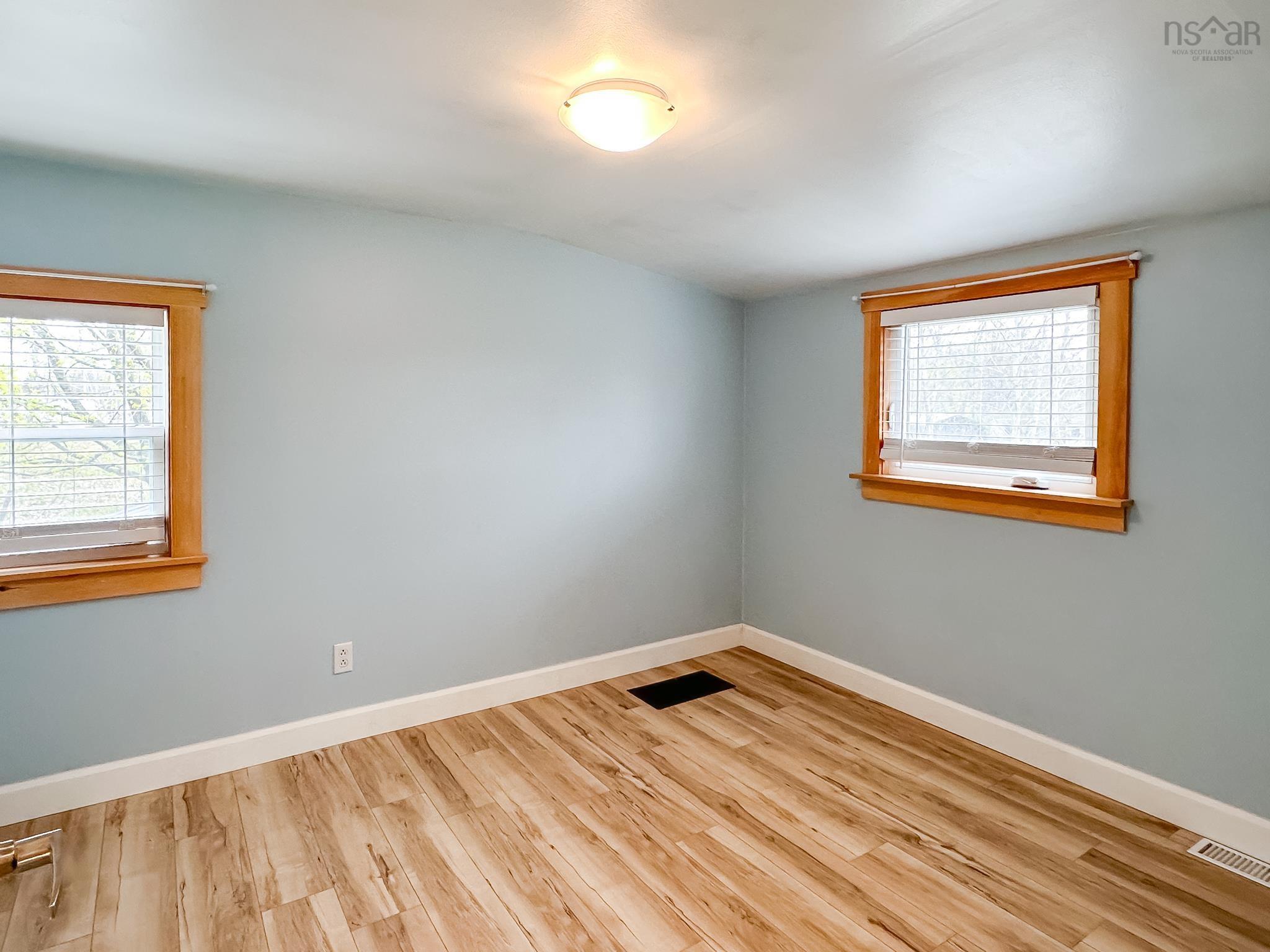 $279,900.00: 211 Oakdene Avenue, North Kentville