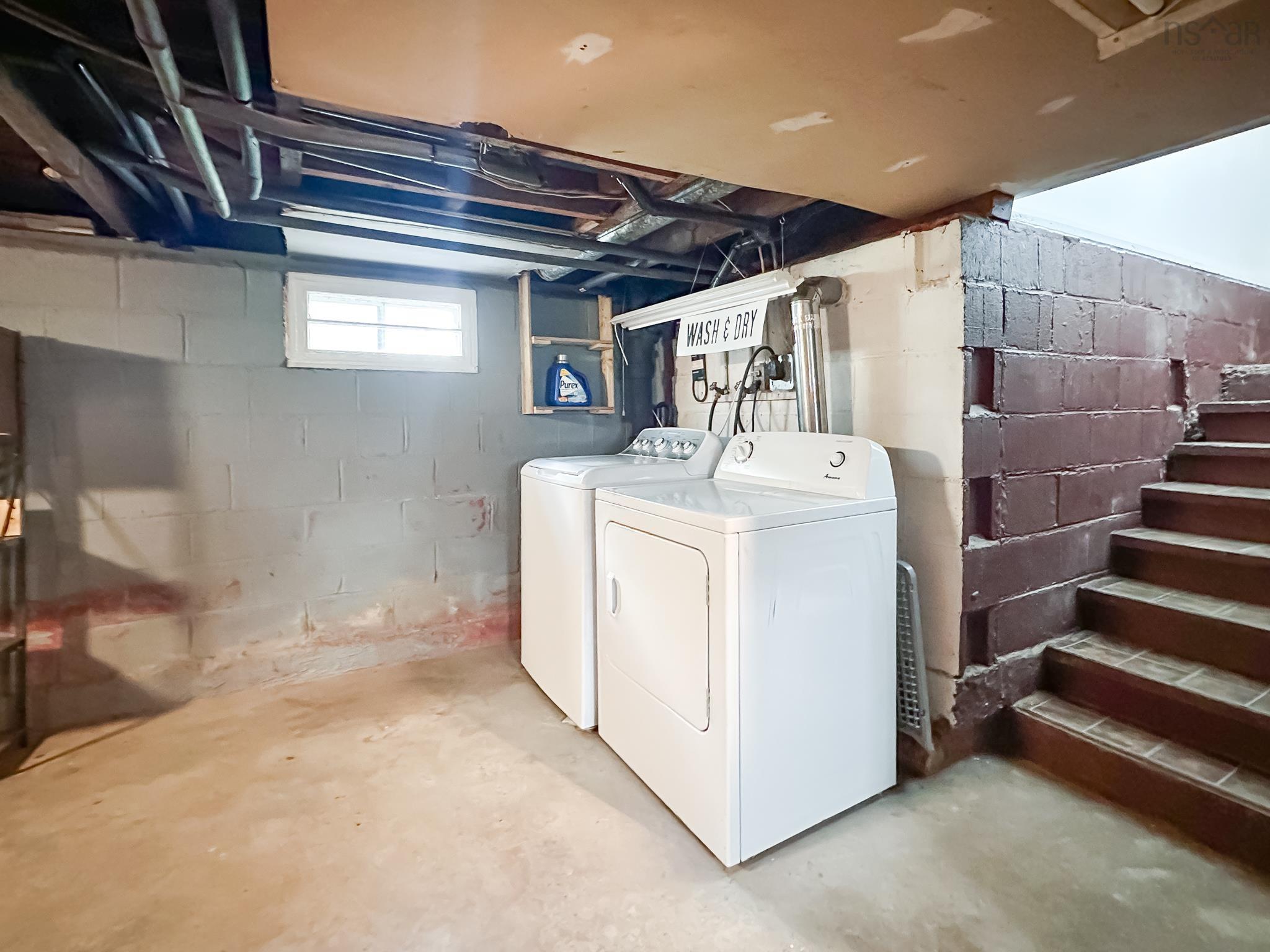 $279,900.00: 211 Oakdene Avenue, North Kentville