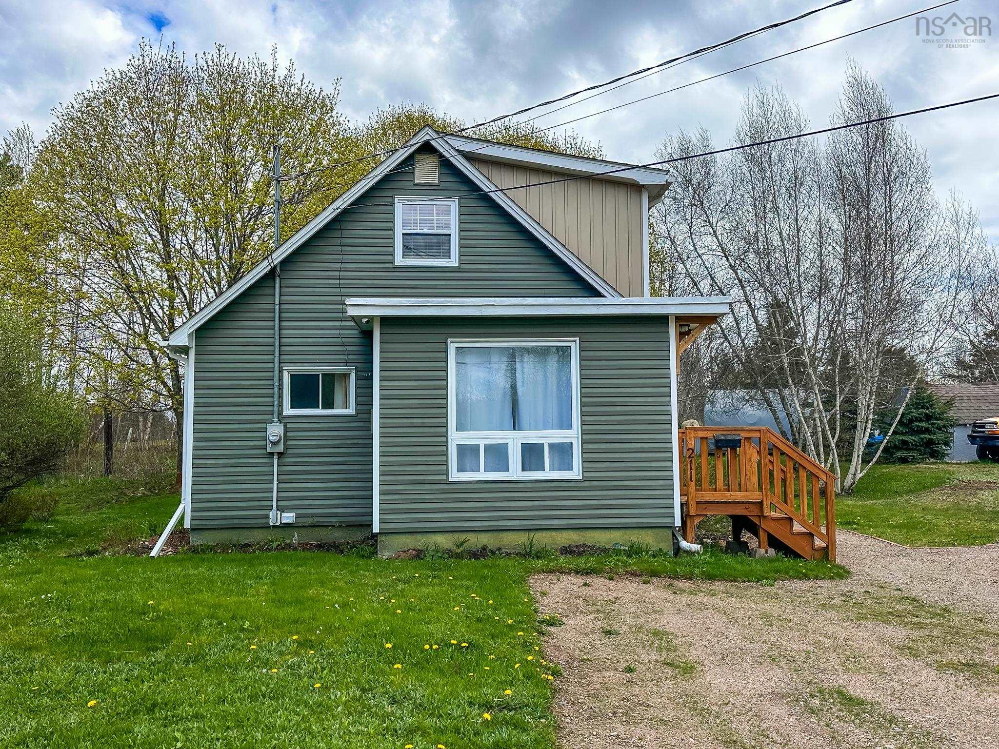 $279,900.00: 211 Oakdene Avenue, North Kentville