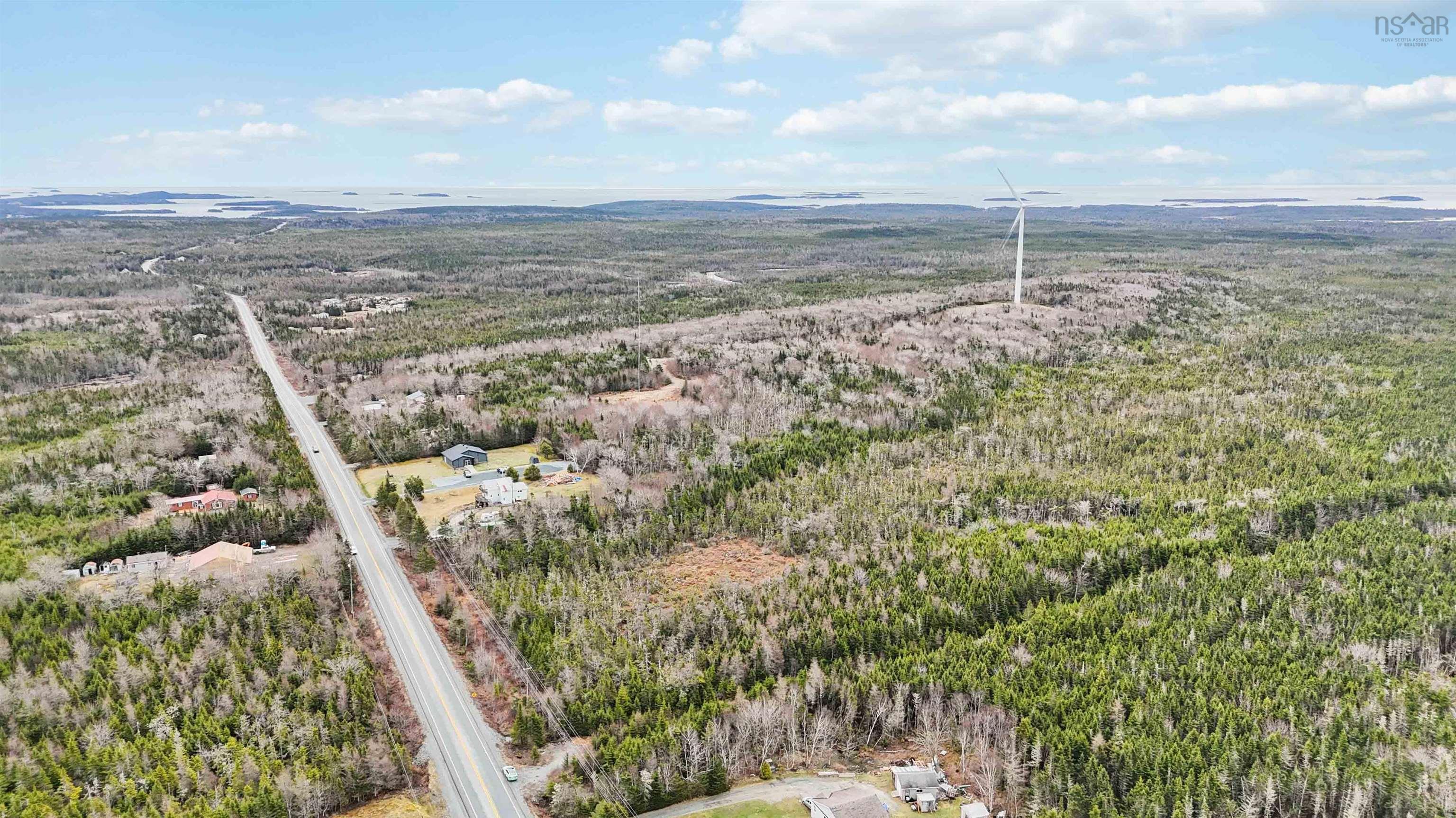 $499,900.00: 23892 Highway 7 Highway, Watt Section