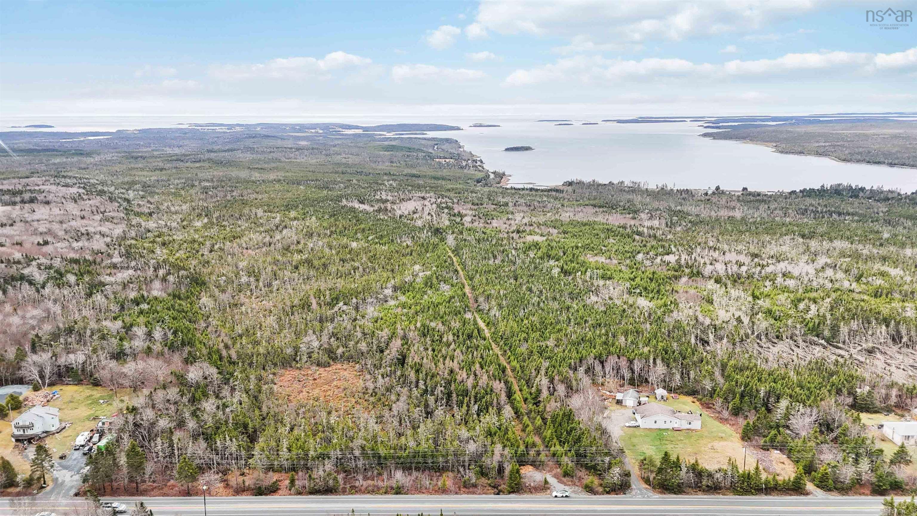 $499,900.00: 23892 Highway 7 Highway, Watt Section