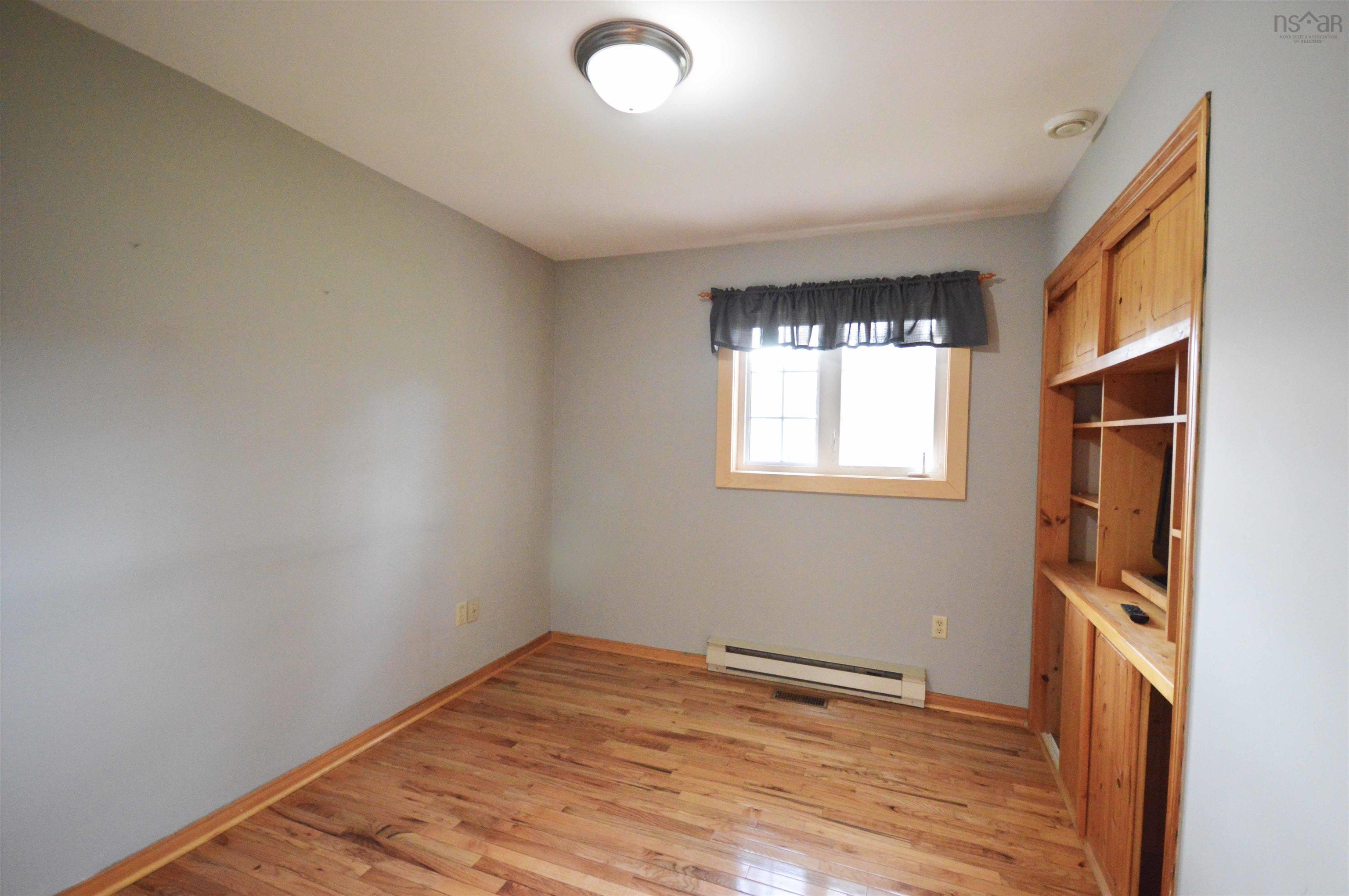 $549,900.00: 12 Tamarac Drive, Fall River