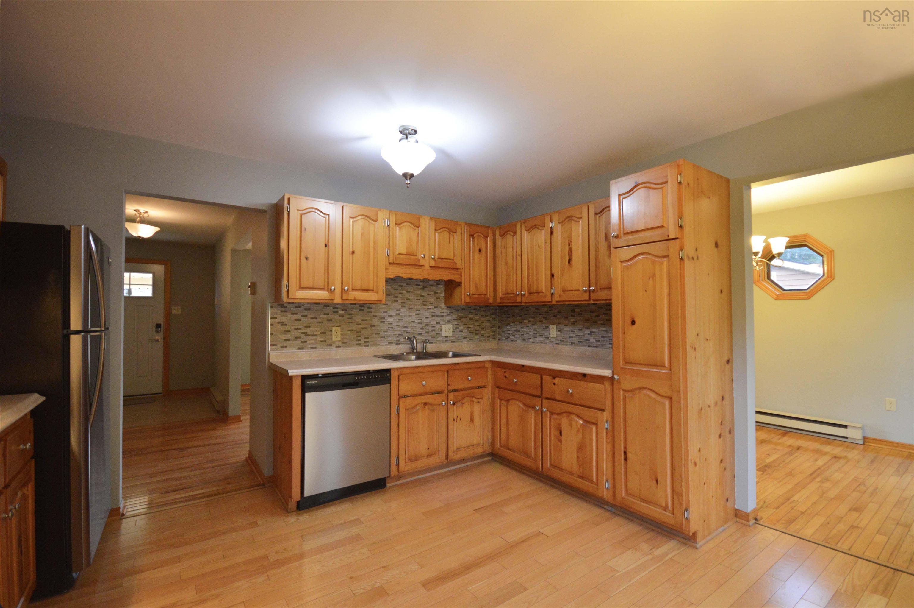 $549,900.00: 12 Tamarac Drive, Fall River