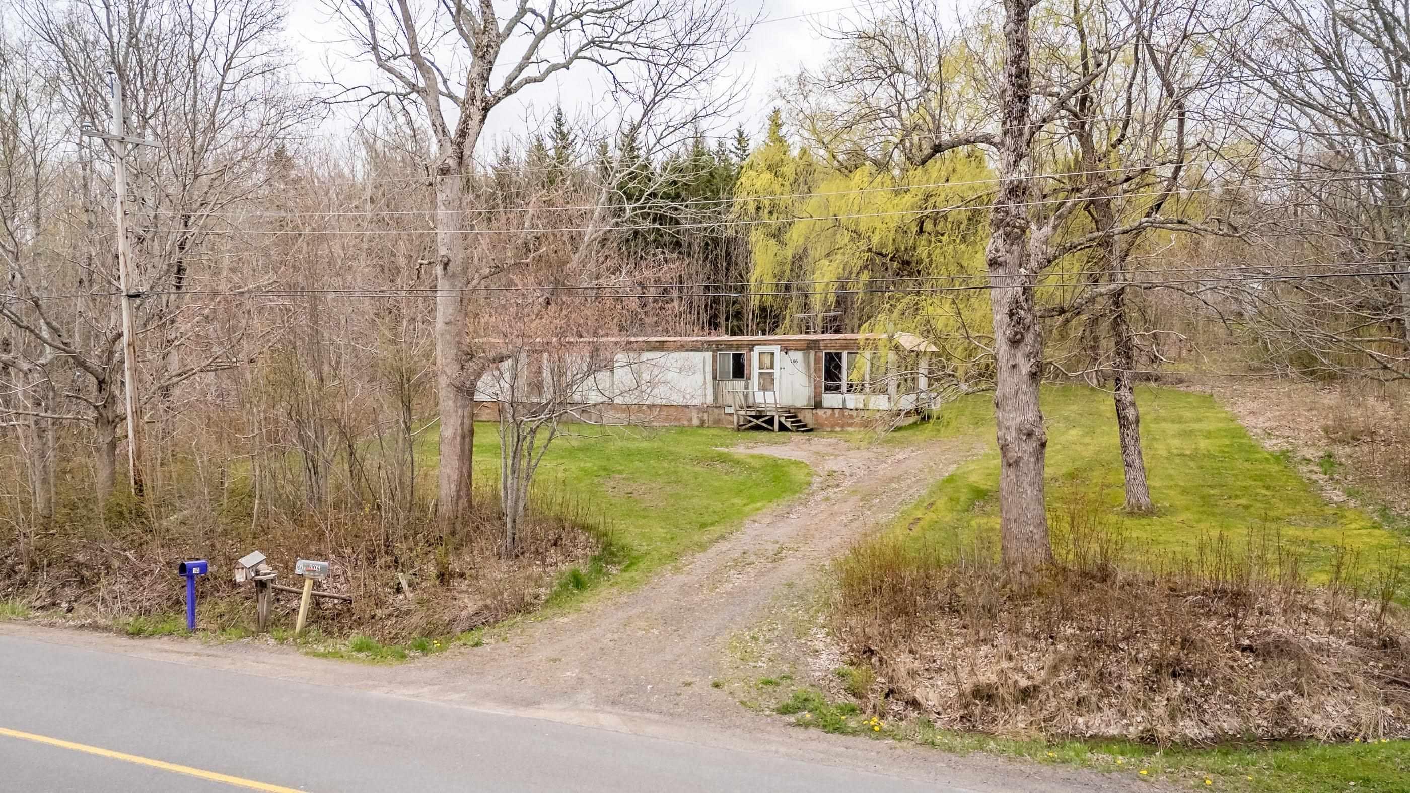 $99,900.00: 106 East Torbrook Road, South Tremont