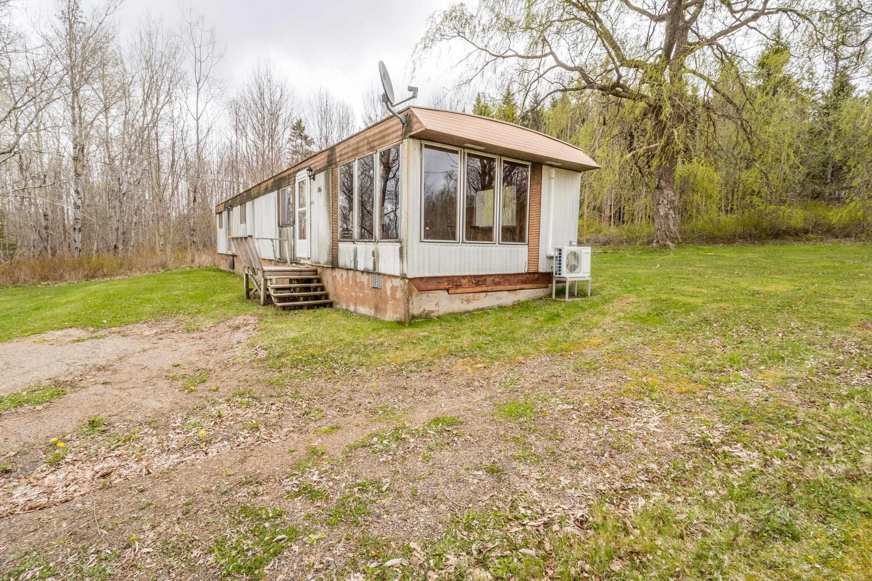 $99,900.00: 106 East Torbrook Road, South Tremont
