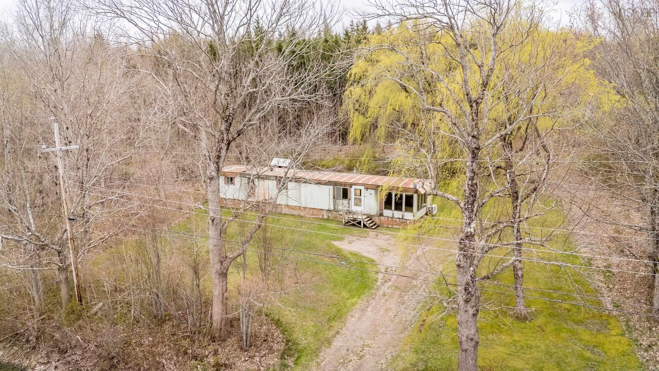 $99,900.00: 106 East Torbrook Road, South Tremont