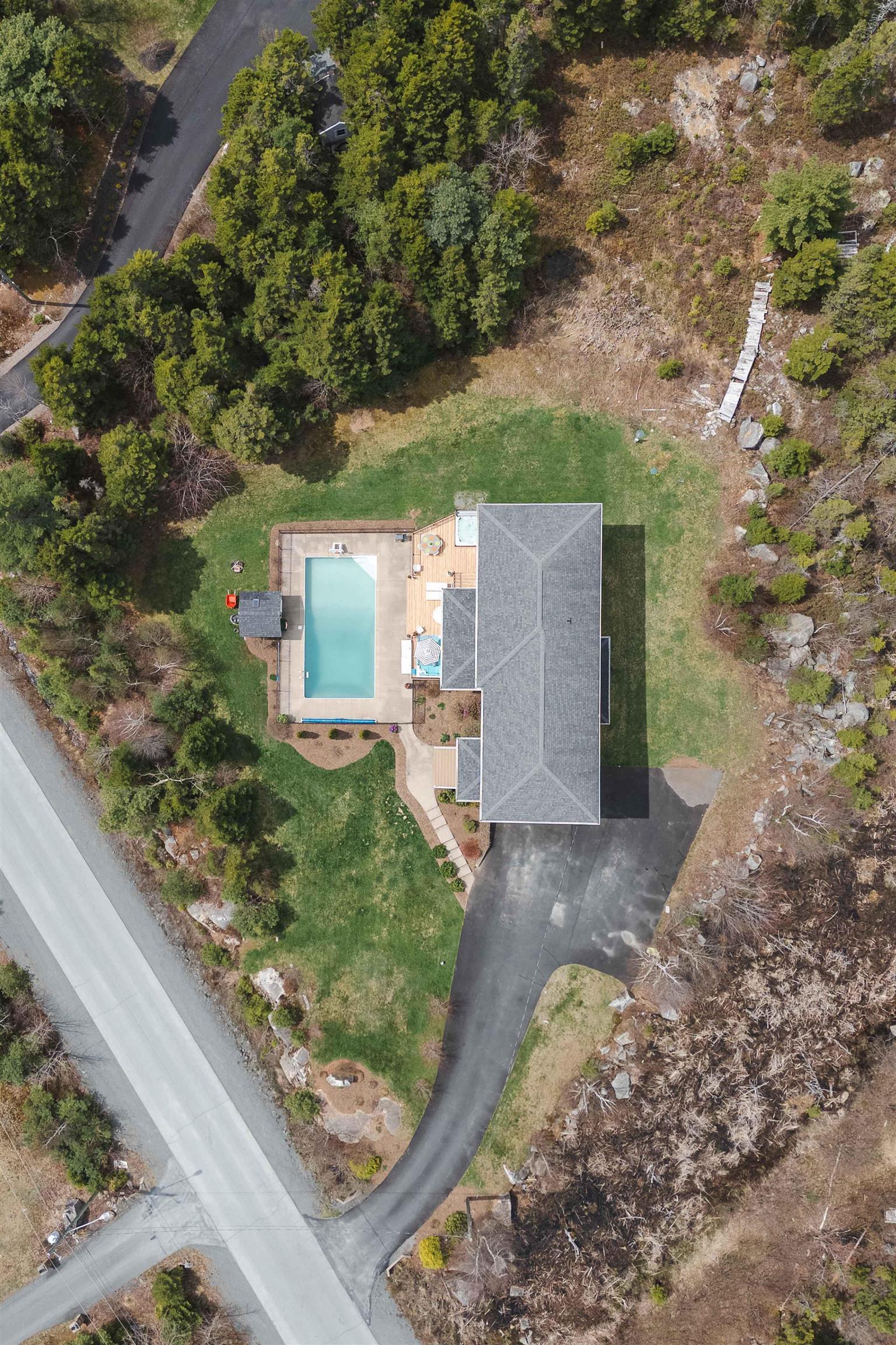 $1,399,900.00: 87 Lake Mist Drive, Hammonds Plains