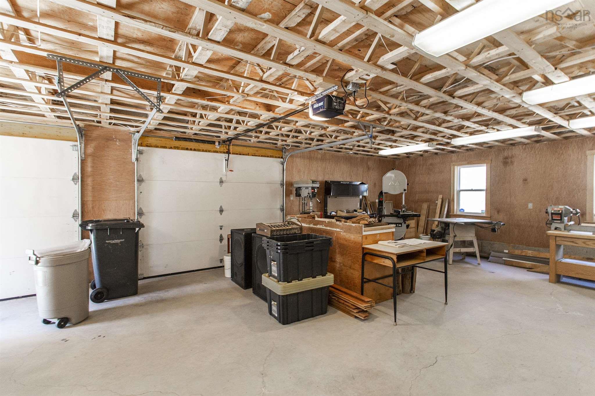 $299,000.00: 2320 Highway 201, Tupperville