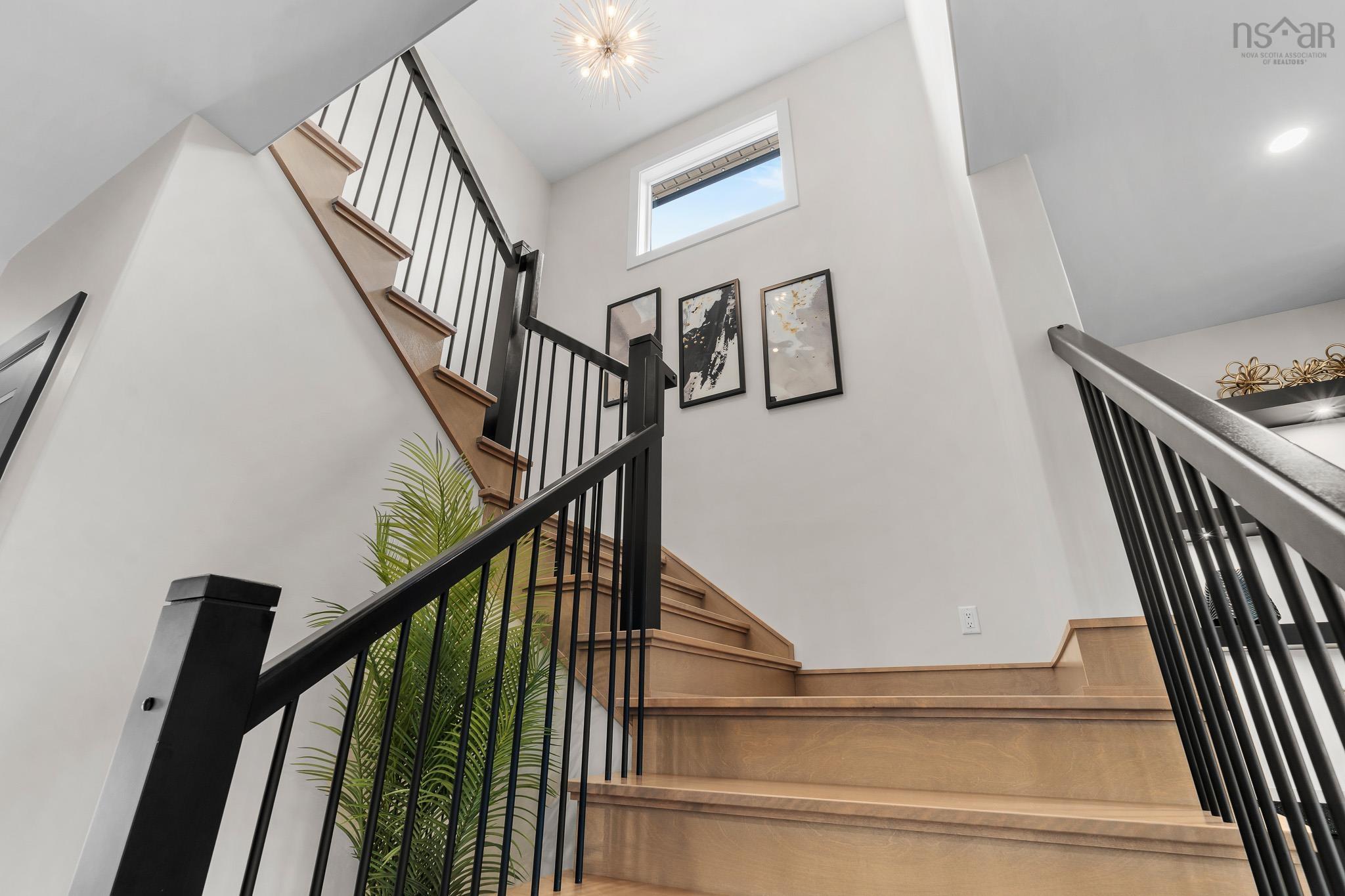 $1,299,900.00: 87 Innsbrook Way, Bedford