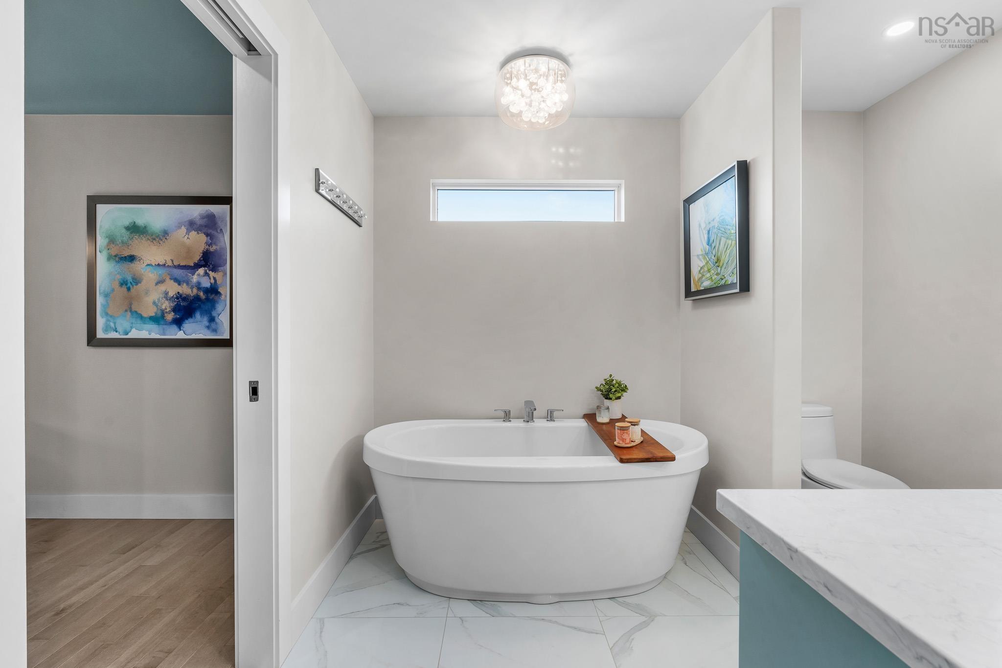$1,299,900.00: 87 Innsbrook Way, Bedford