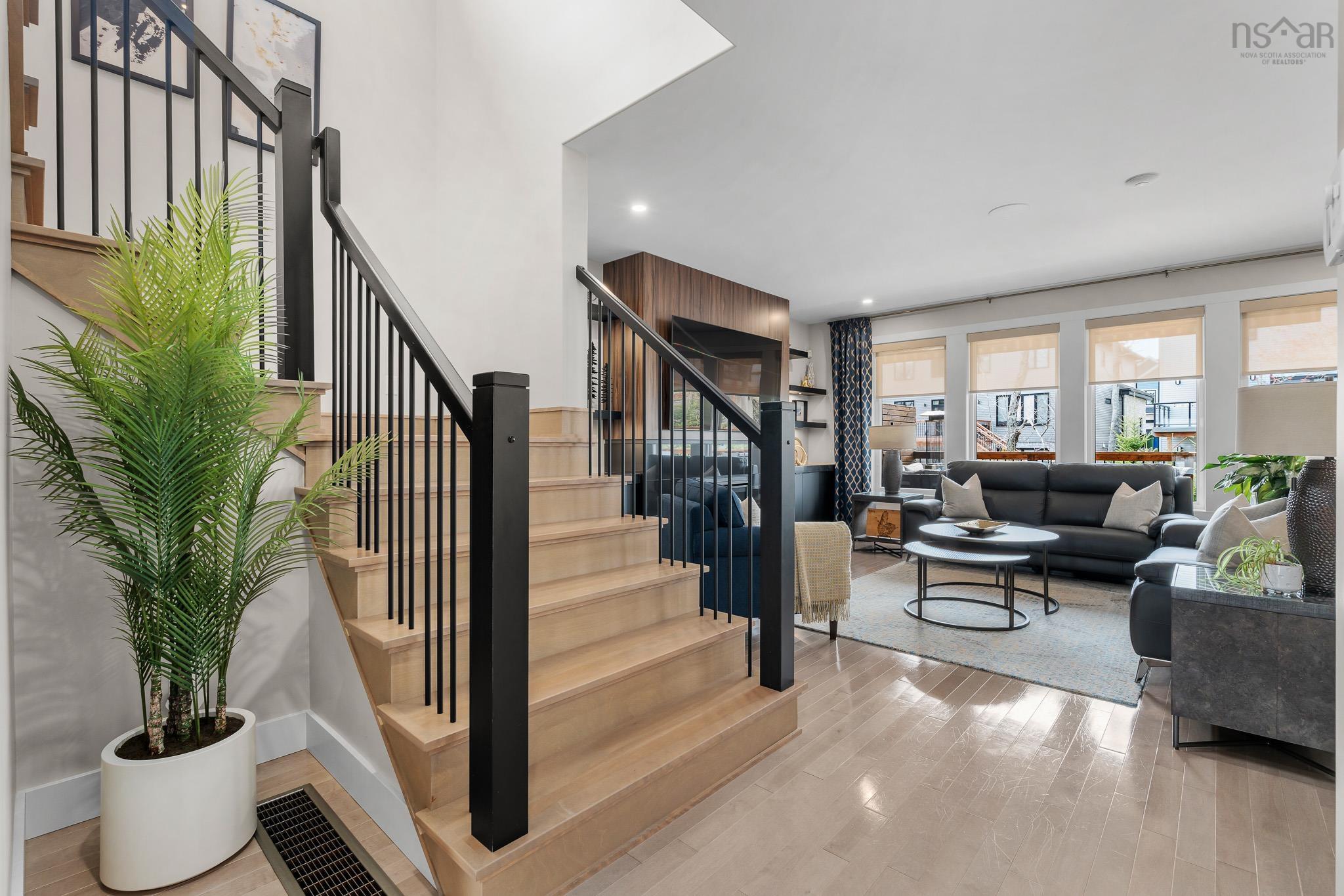 $1,299,900.00: 87 Innsbrook Way, Bedford
