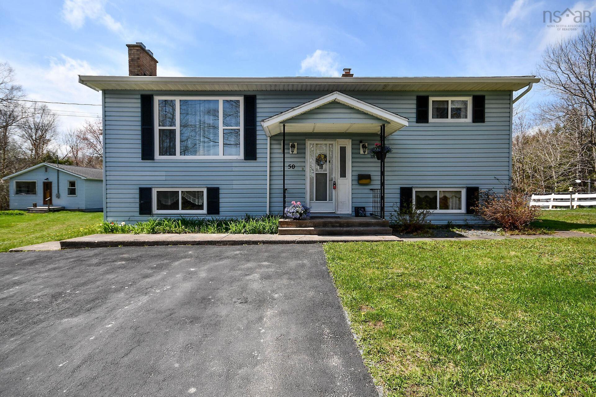 $649,900.00: 50 Station Rd, Kinsac