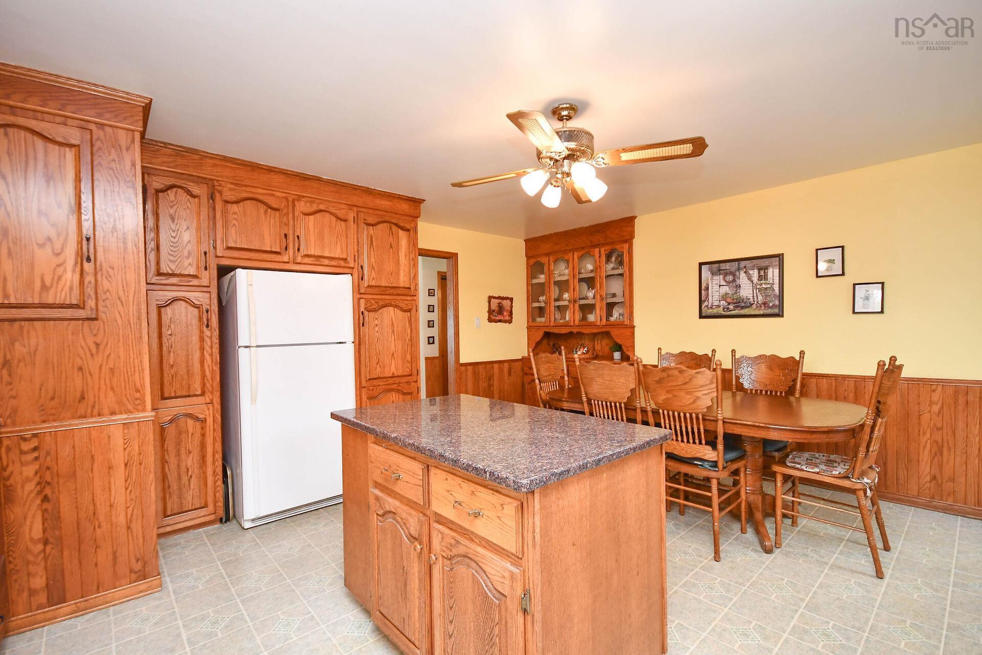 $649,900.00: 50 Station Rd, Kinsac