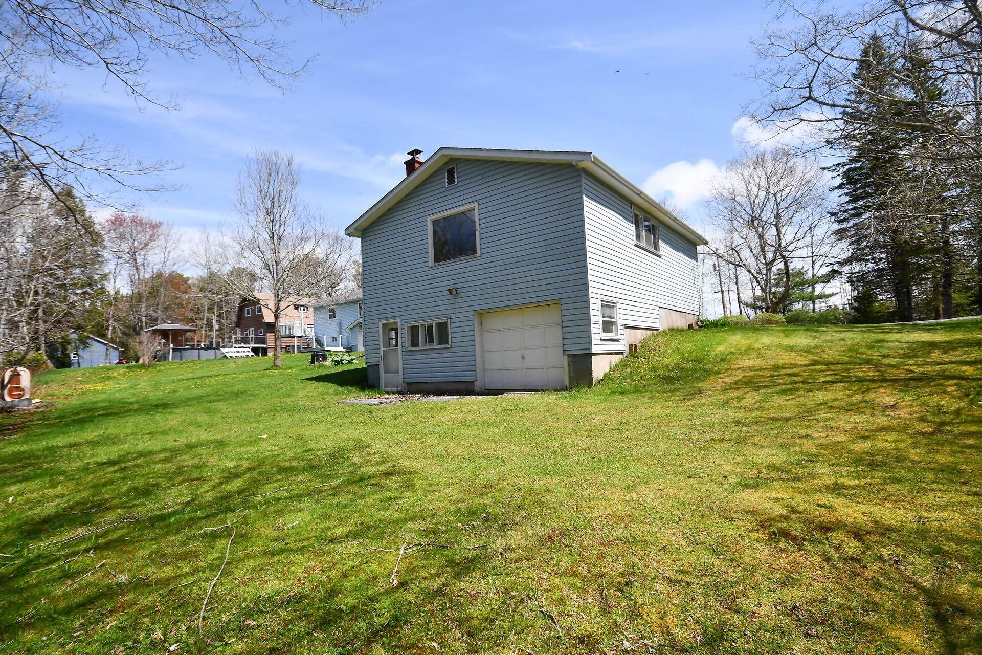 $649,900.00: 50 Station Rd, Kinsac