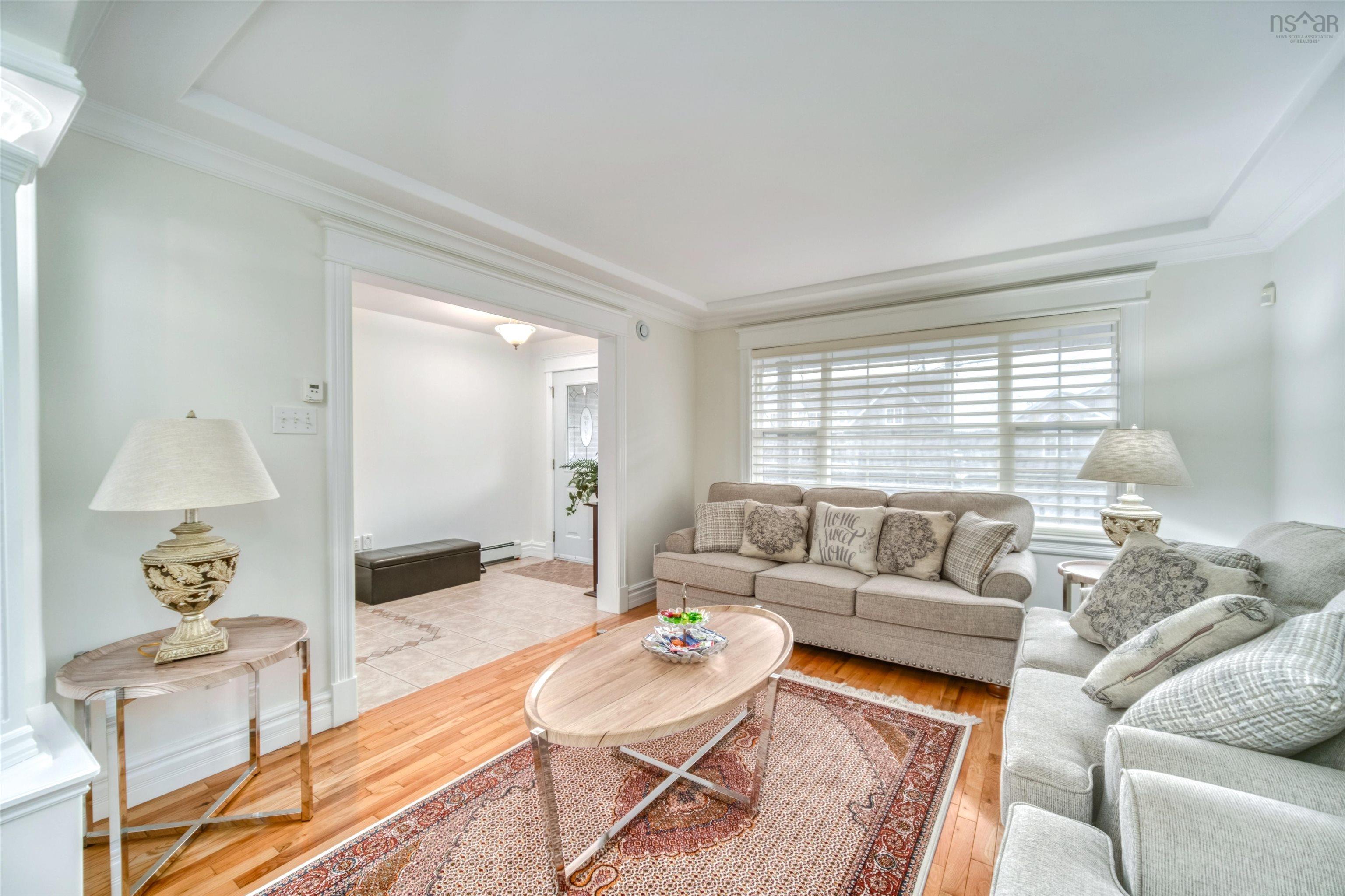 $875,000.00: 16 Bellbrook Crescent, Dartmouth