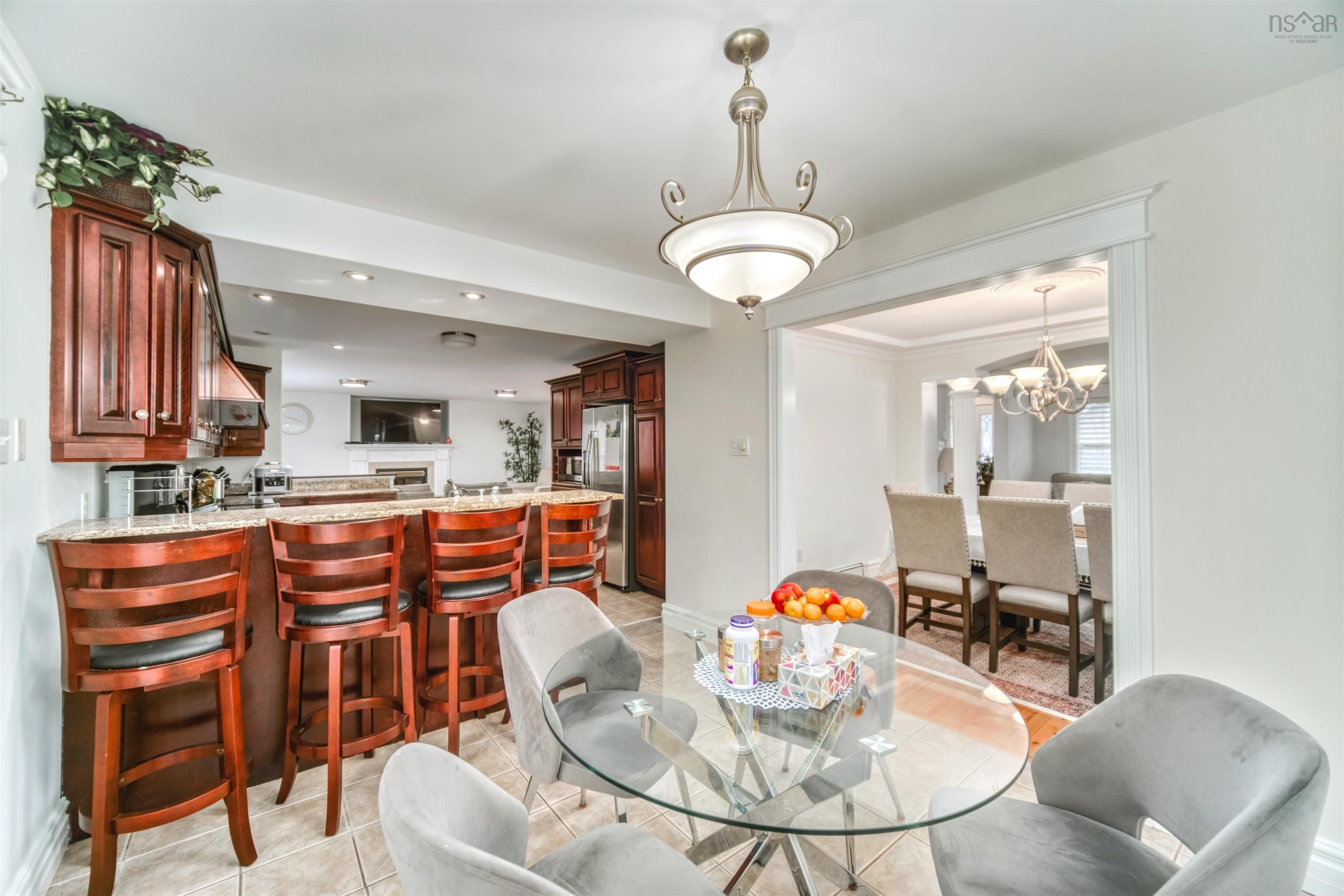 $875,000.00: 16 Bellbrook Crescent, Dartmouth