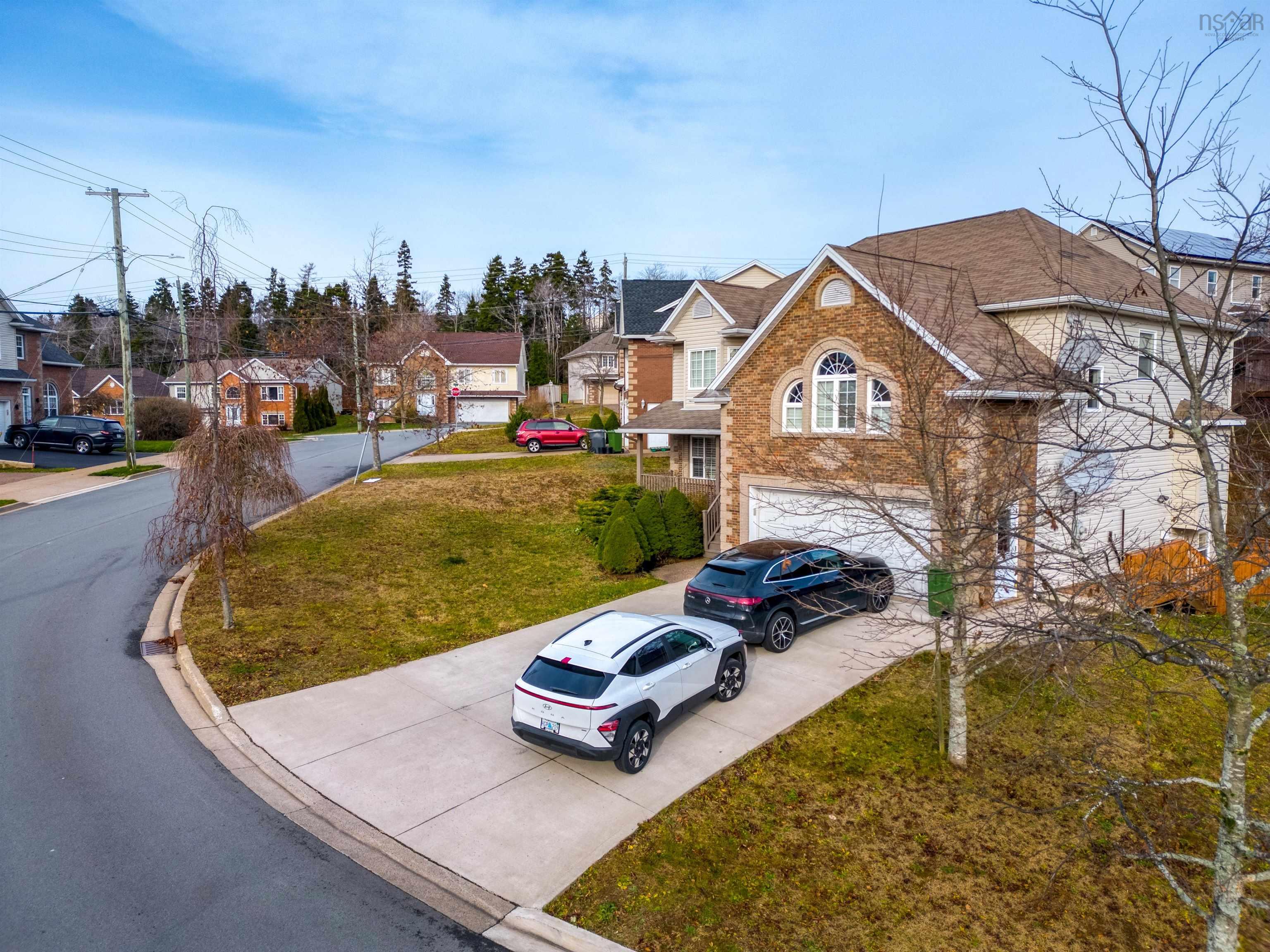 $875,000.00: 16 Bellbrook Crescent, Dartmouth