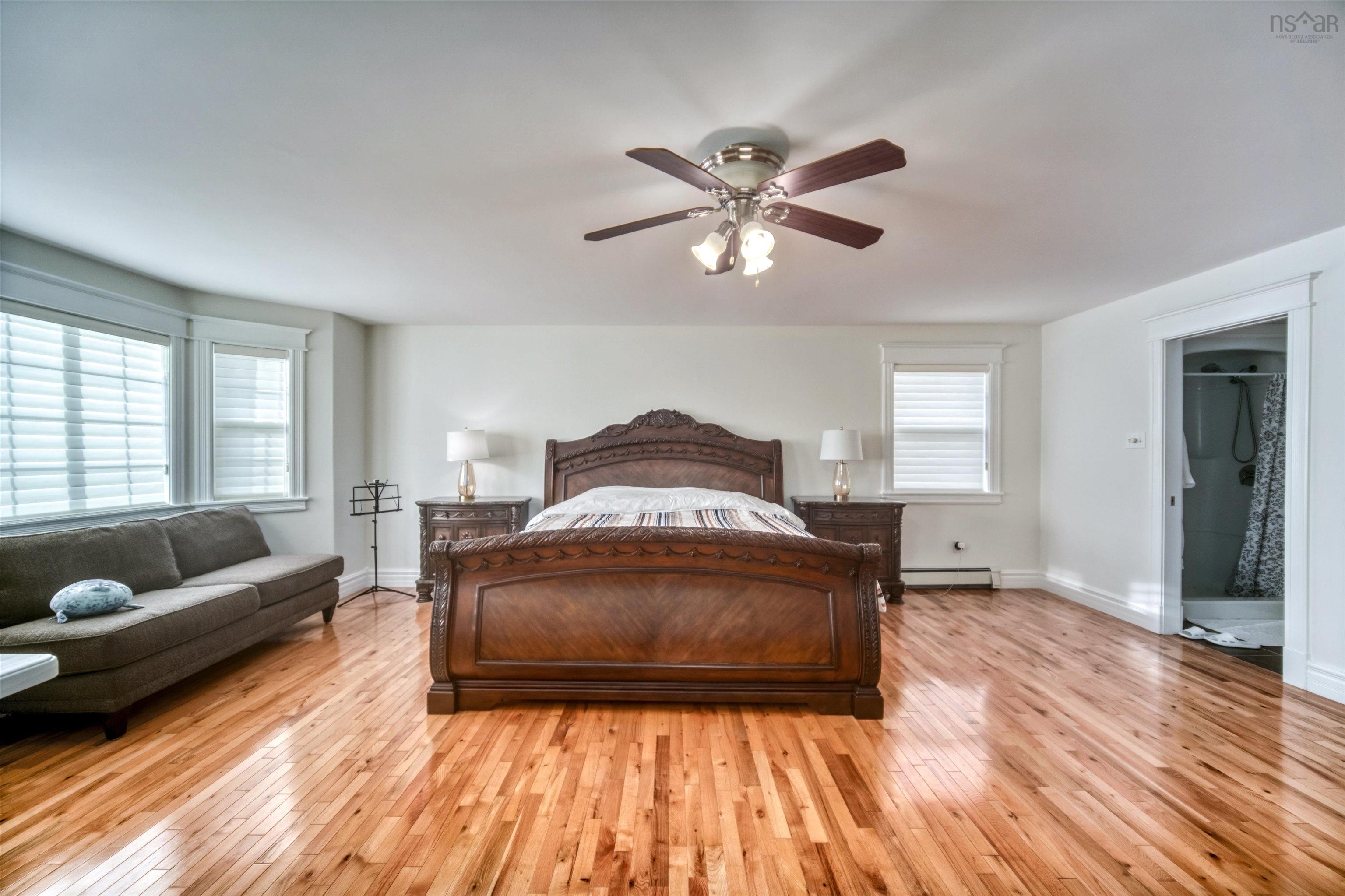 $875,000.00: 16 Bellbrook Crescent, Dartmouth