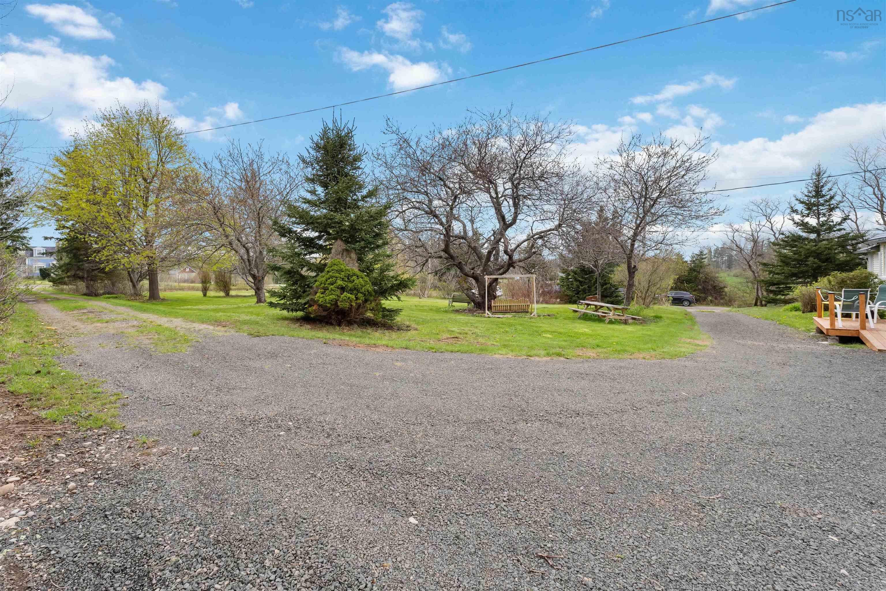 $339,000.00: 1898 Hampton Mountain Road, Hampton