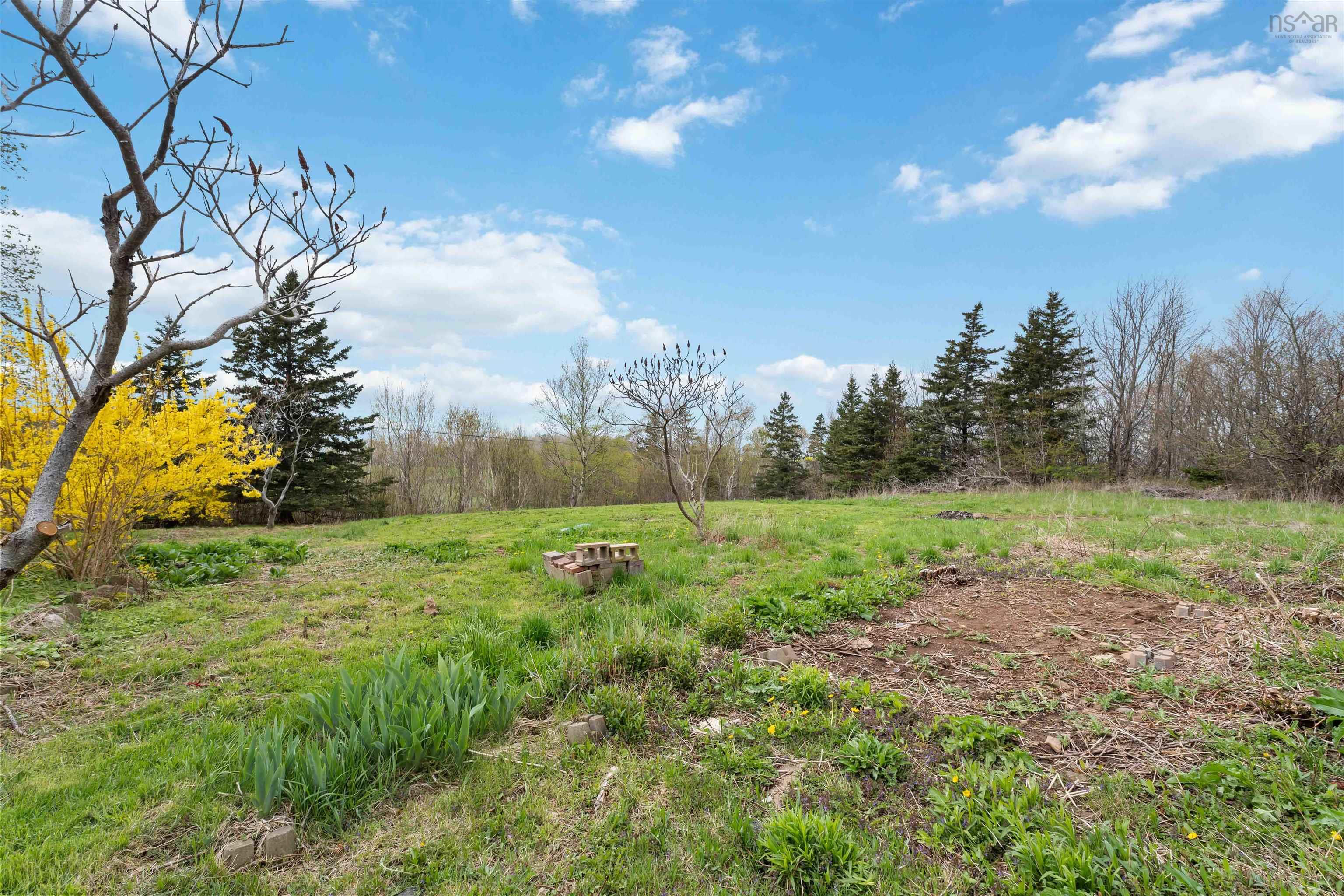 $339,000.00: 1898 Hampton Mountain Road, Hampton