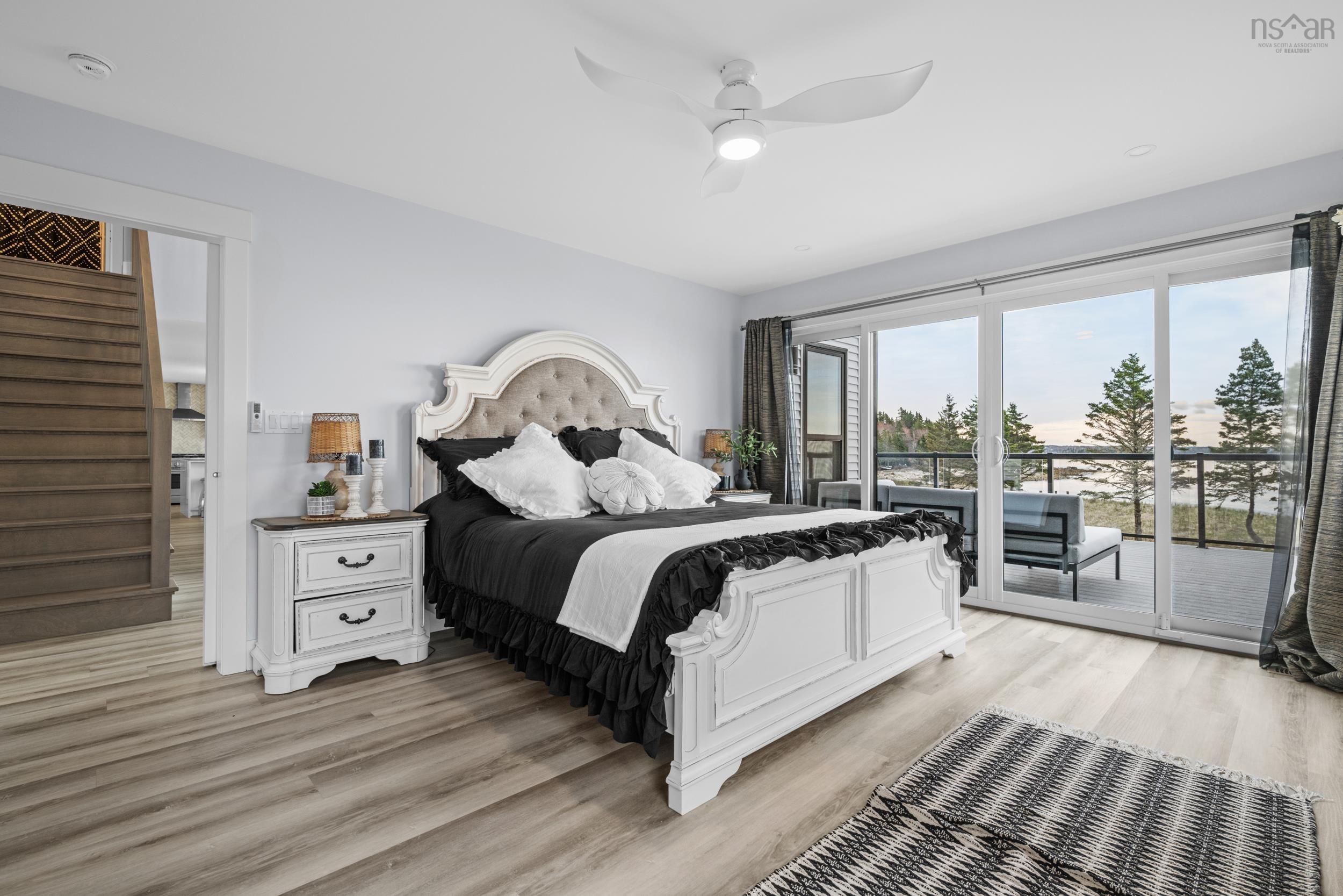 $1,850,000.00: 8286 St. Margarets Bay Road, Black Point