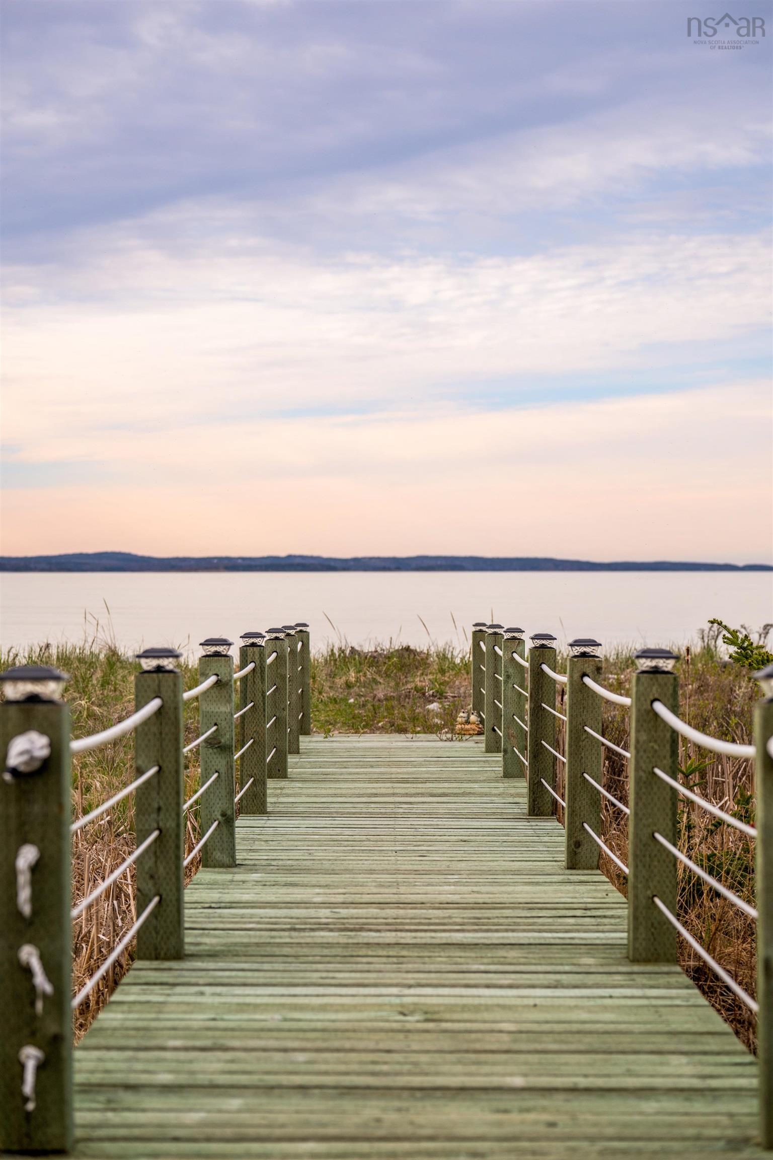 $1,850,000.00: 8286 St. Margarets Bay Road, Black Point