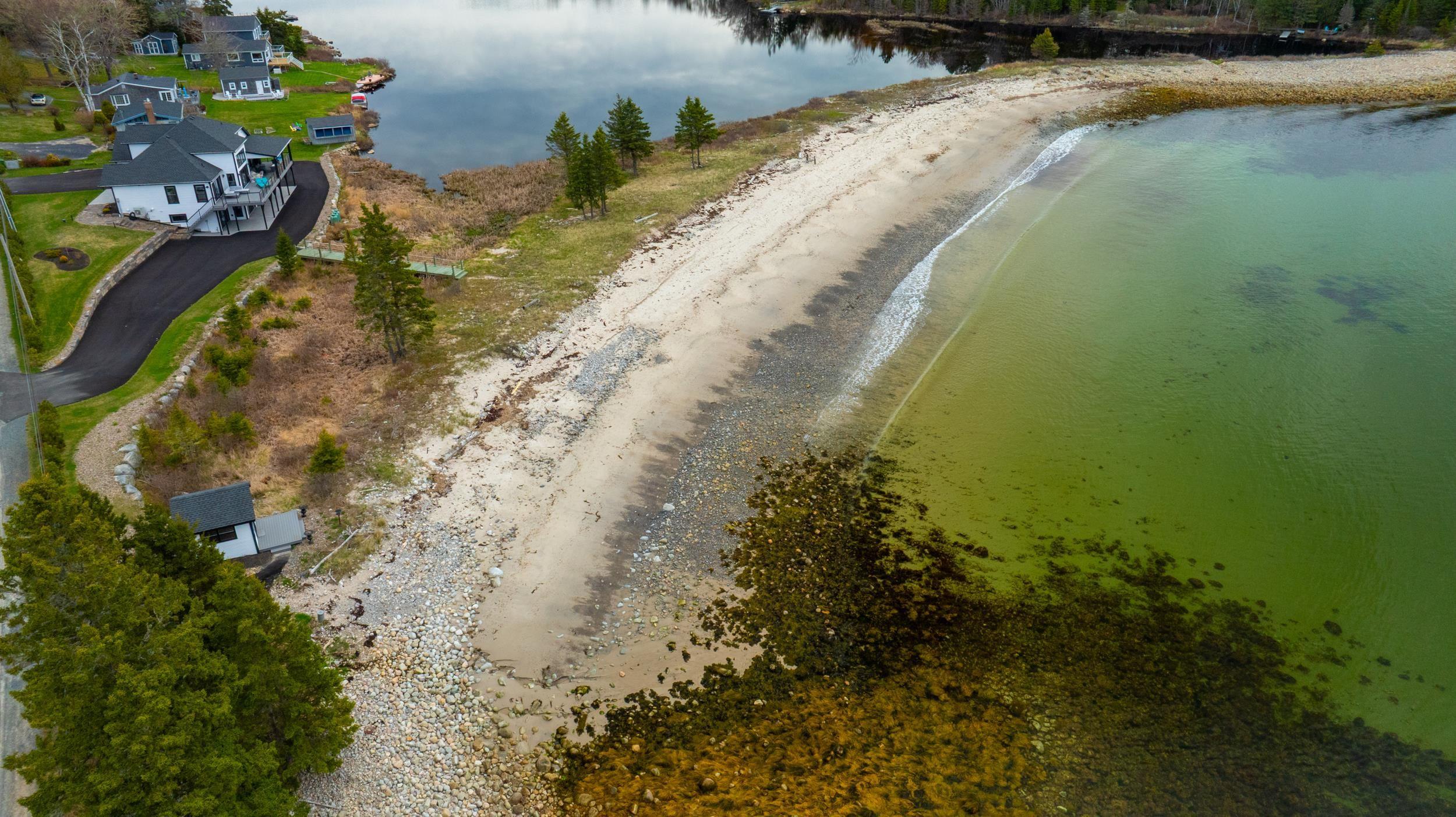 $1,850,000.00: 8286 St. Margarets Bay Road, Black Point
