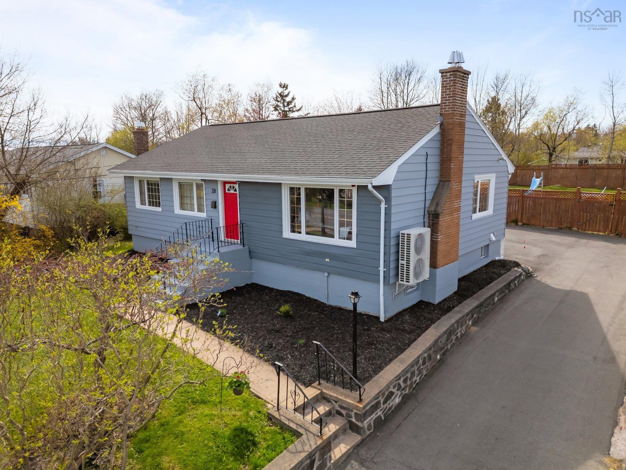 $559,900.00: 28 Beaver Bank Road, Lower Sackville