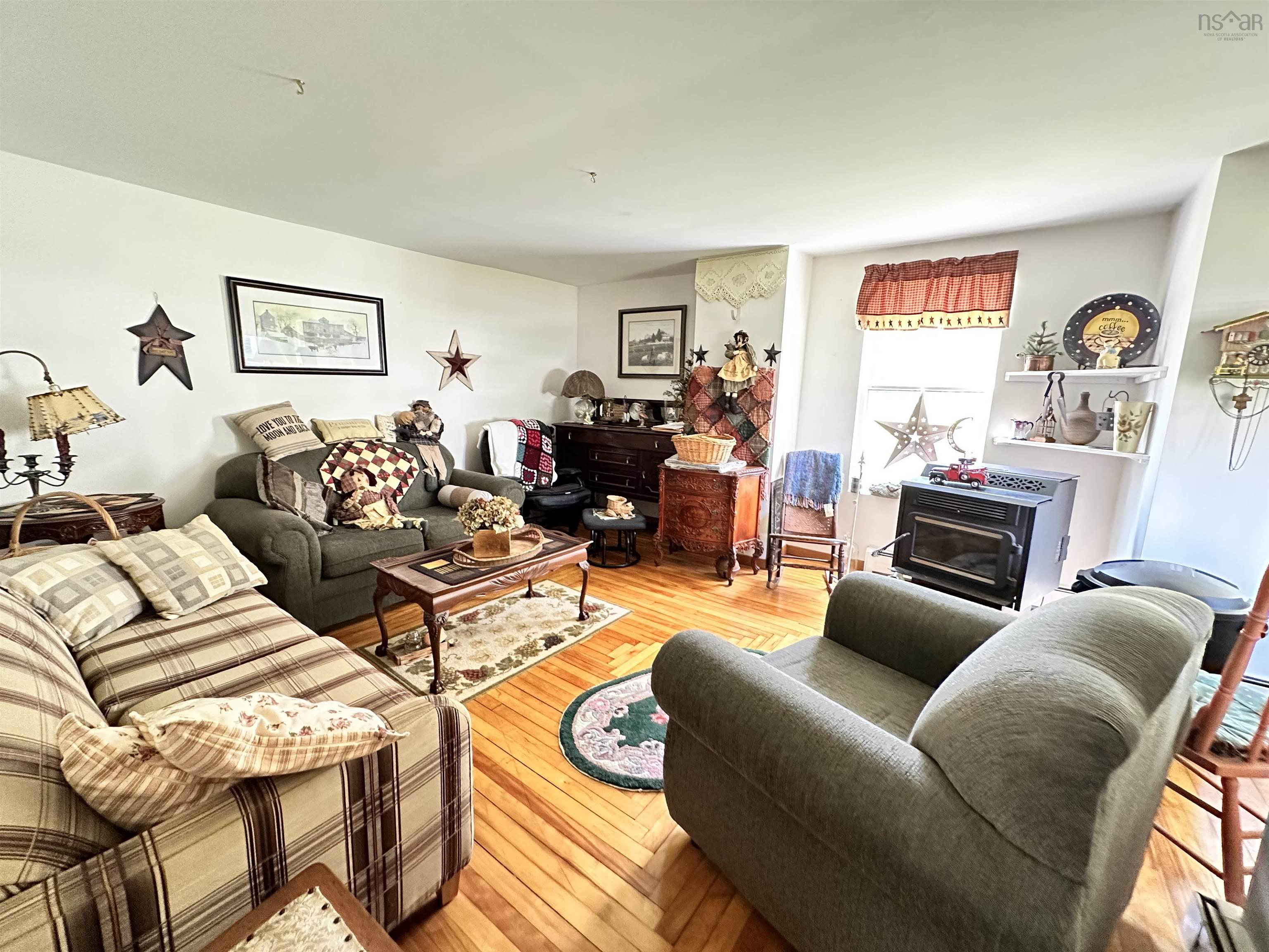 $424,500.00: 22676 Highway 7, Sheet Harbour