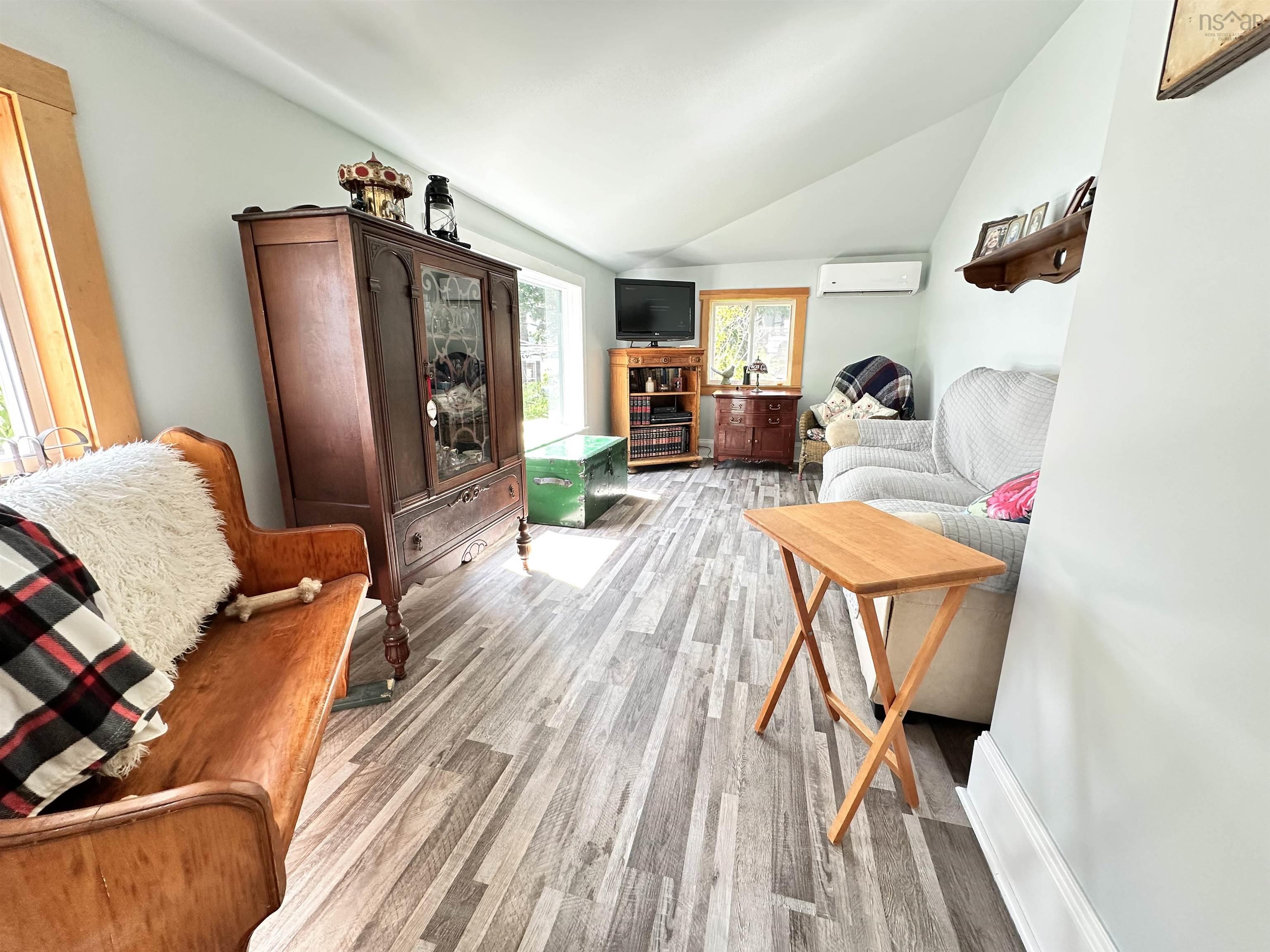 $424,500.00: 22676 Highway 7, Sheet Harbour