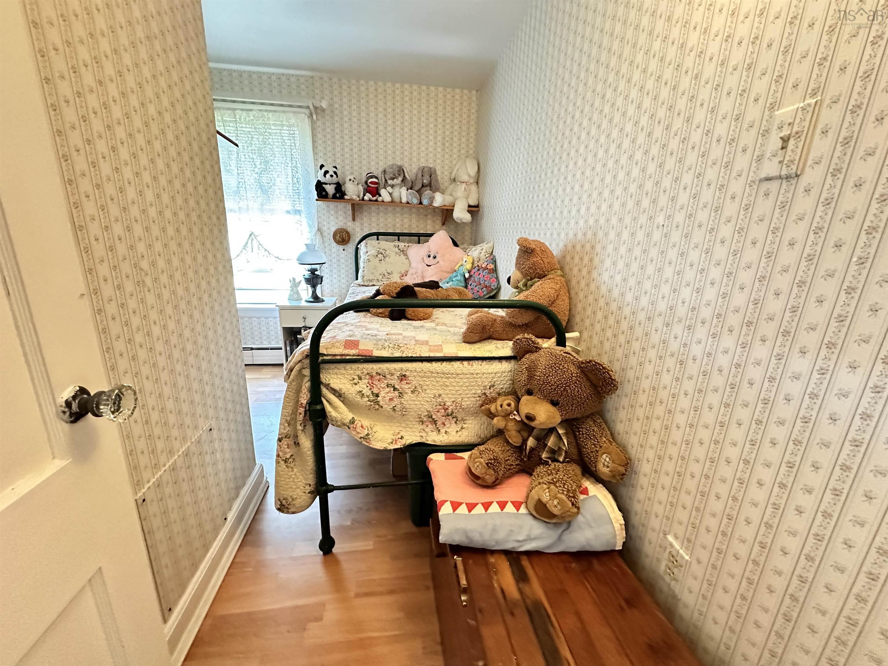 $424,500.00: 22676 Highway 7, Sheet Harbour