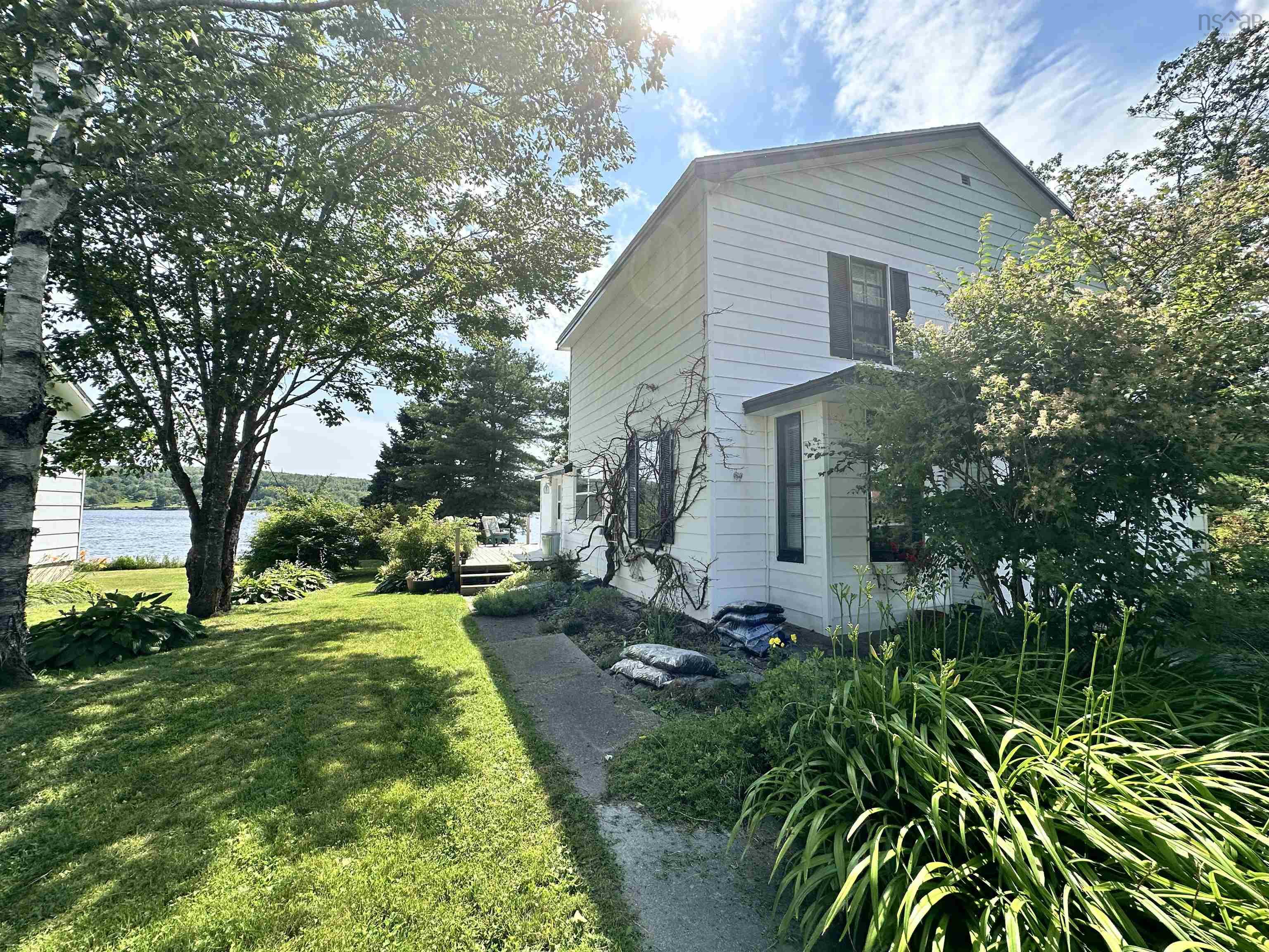 $424,500.00: 22676 Highway 7, Sheet Harbour