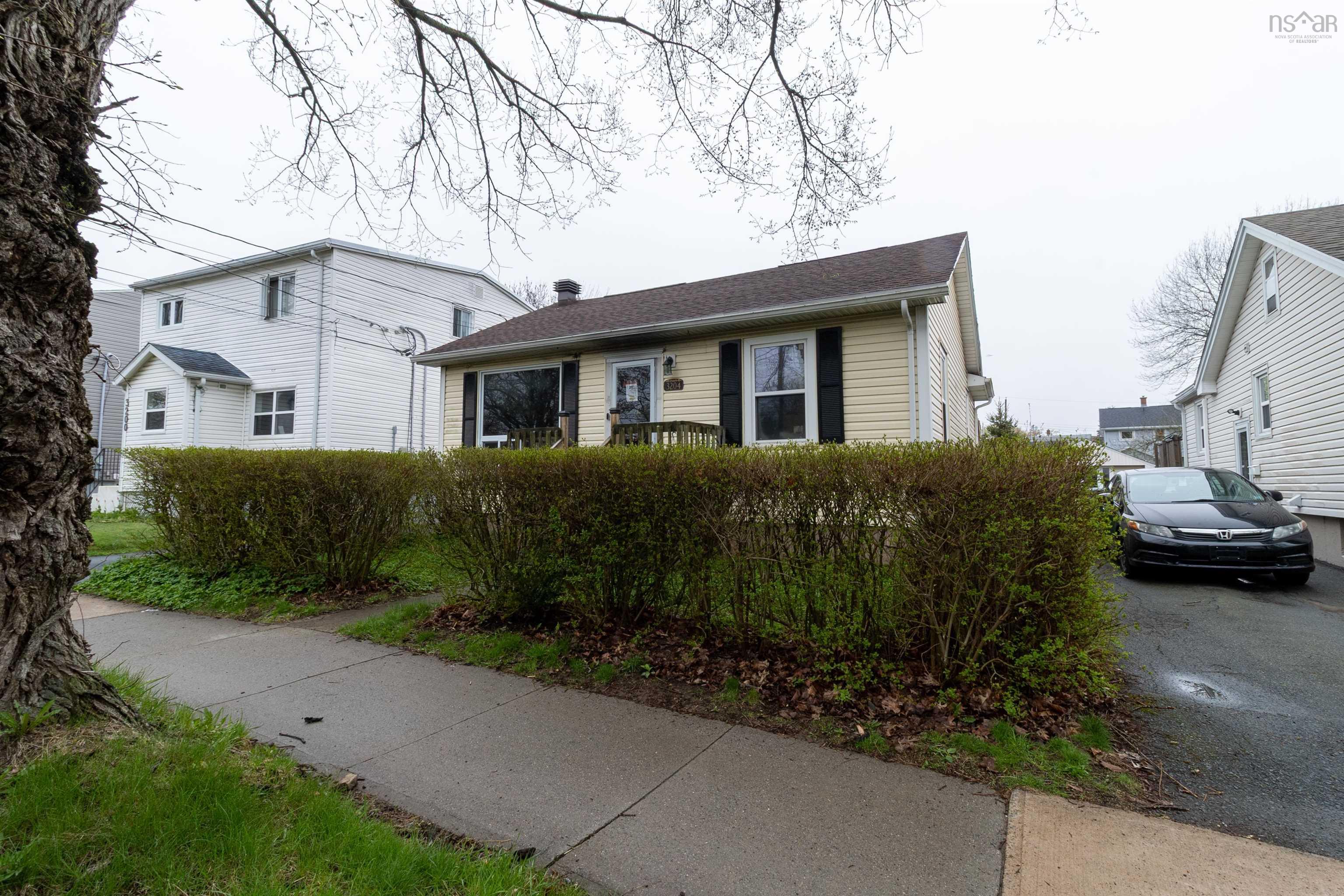$379,900.00: 3204 Connaught Avenue, Halifax