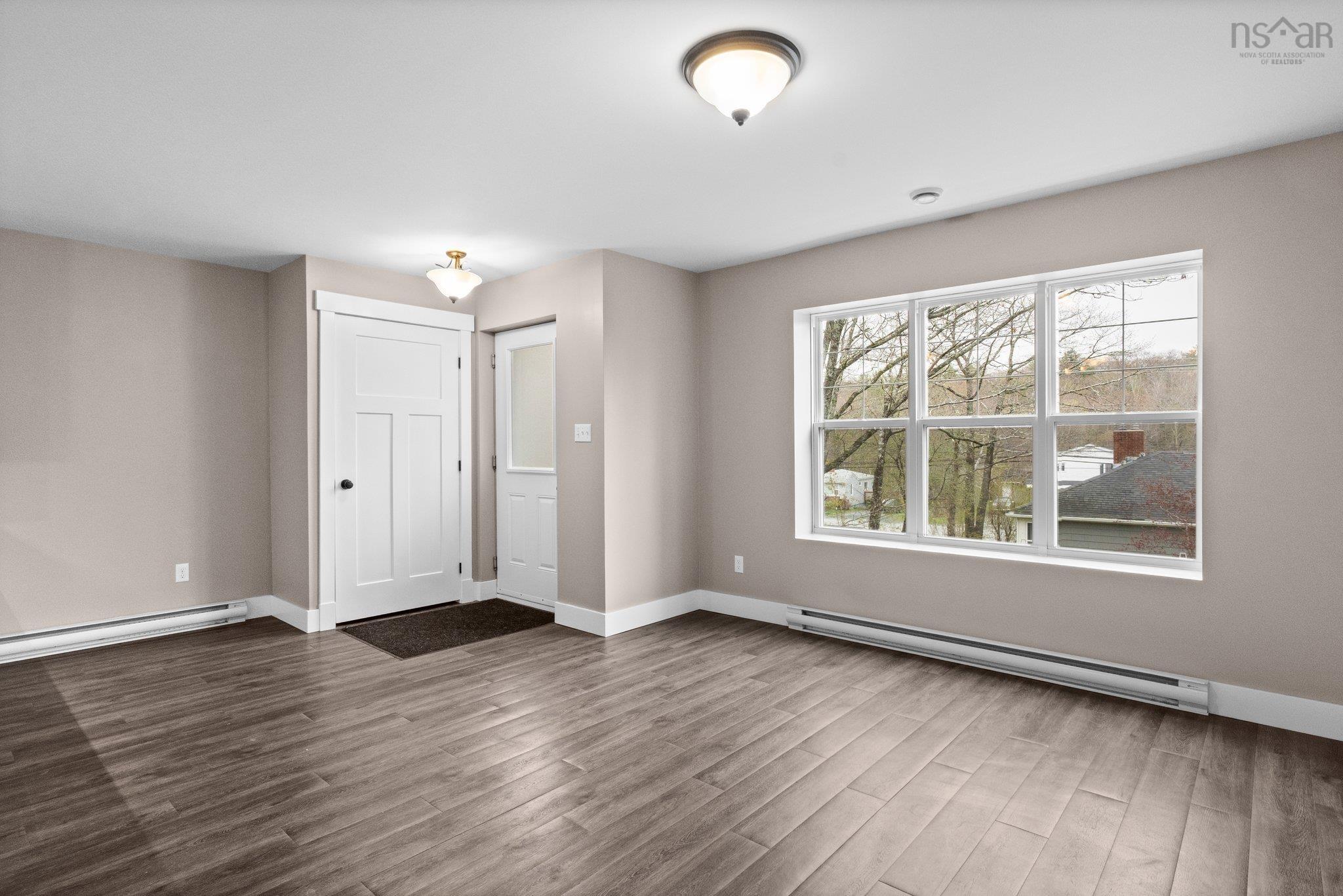 $499,900.00: 394 Rocky Lake Drive, Bedford