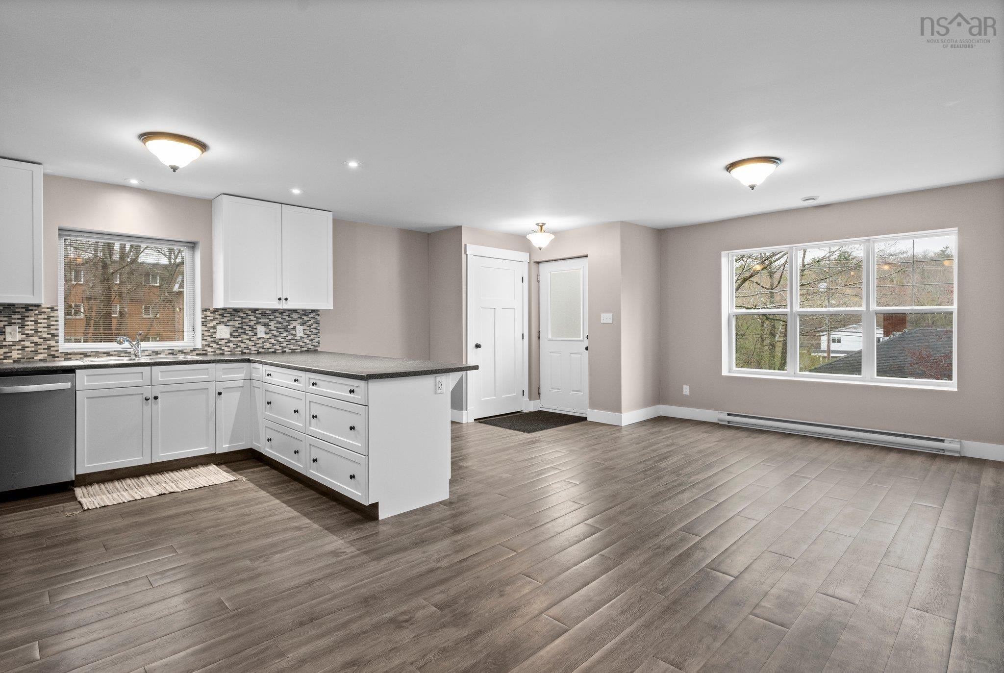$499,900.00: 394 Rocky Lake Drive, Bedford