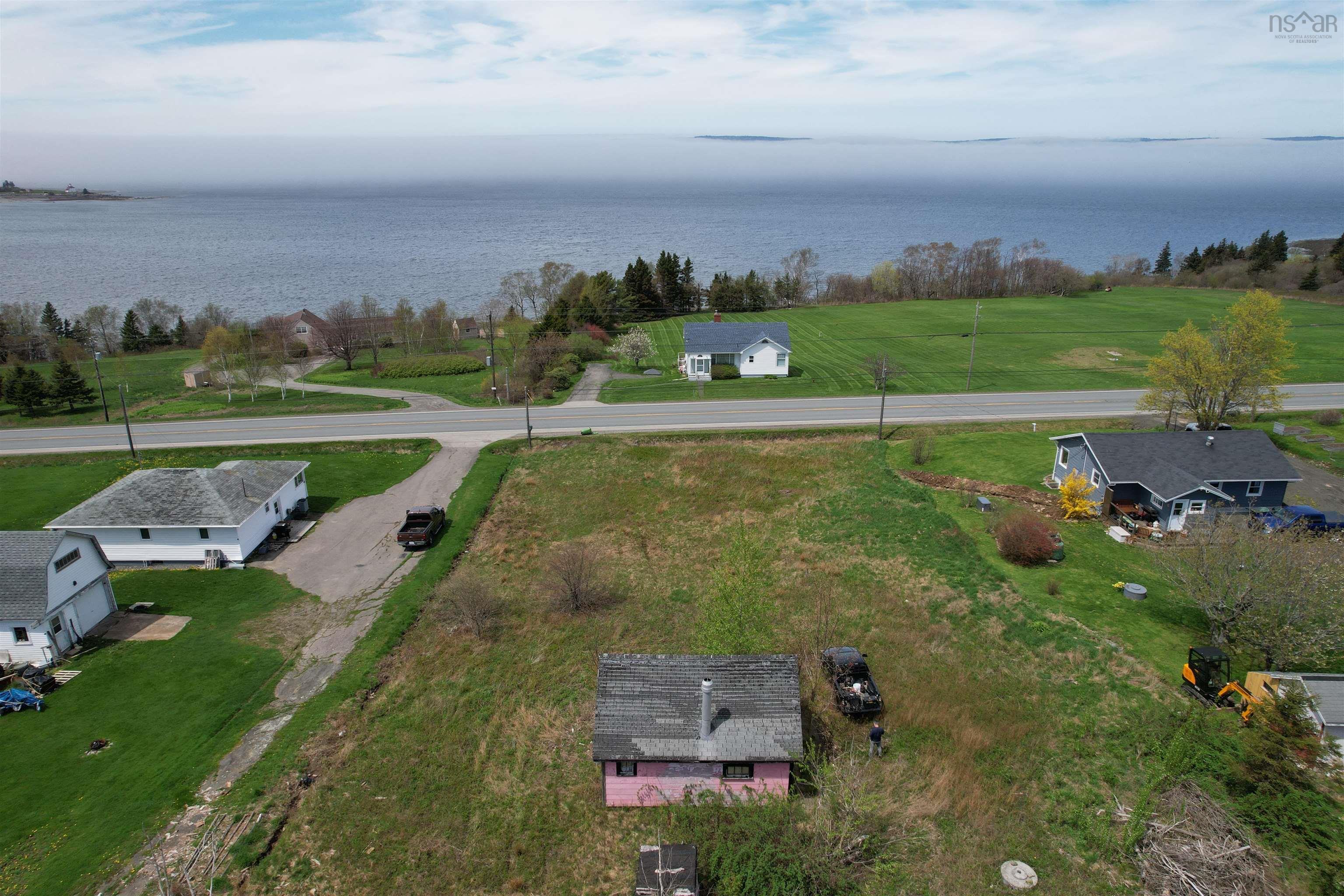 $39,900.00: 6744 Highway 101, Gilberts Cove